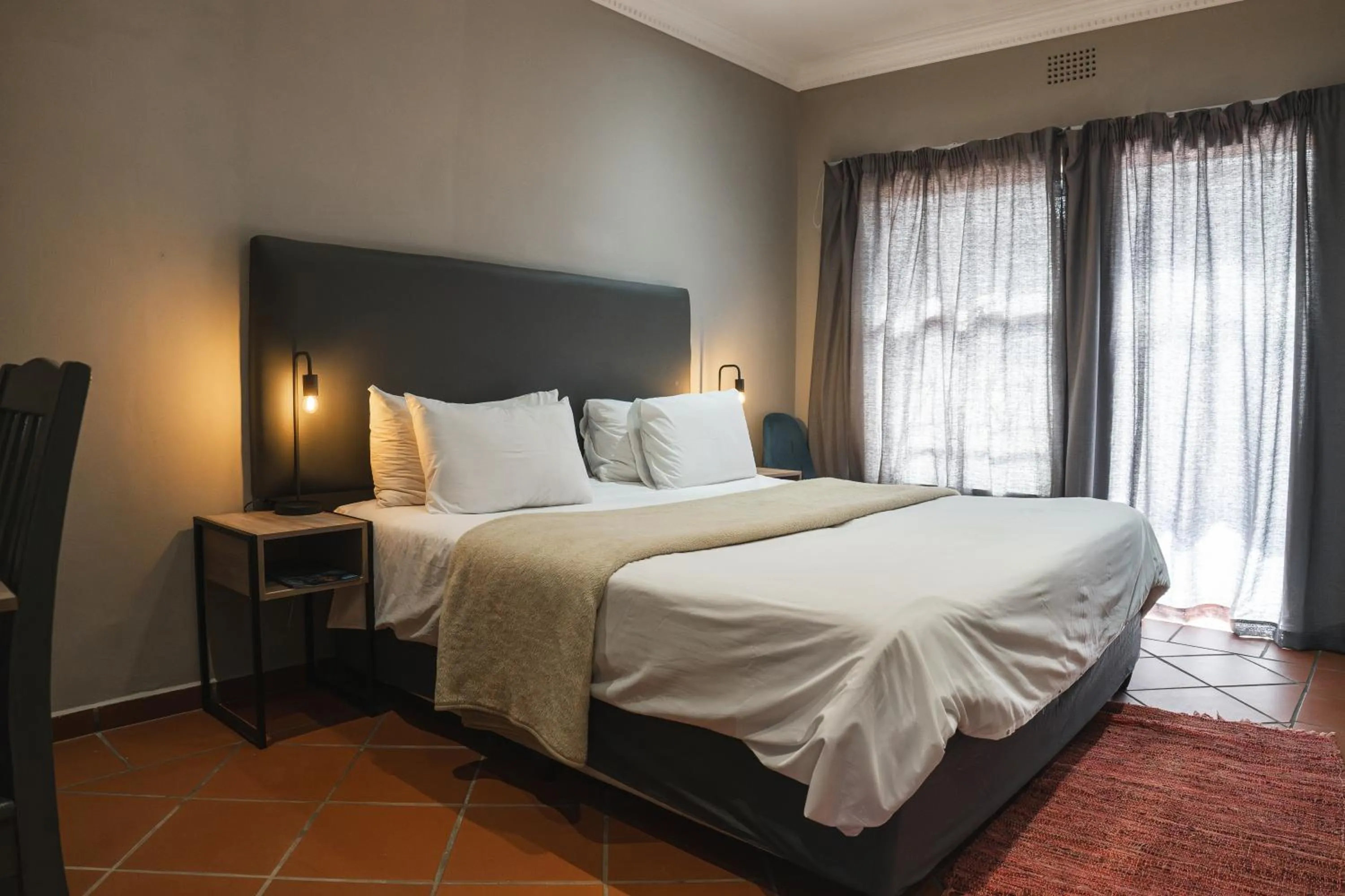 Bedroom, Bed in The Wild Peach - Menlyn