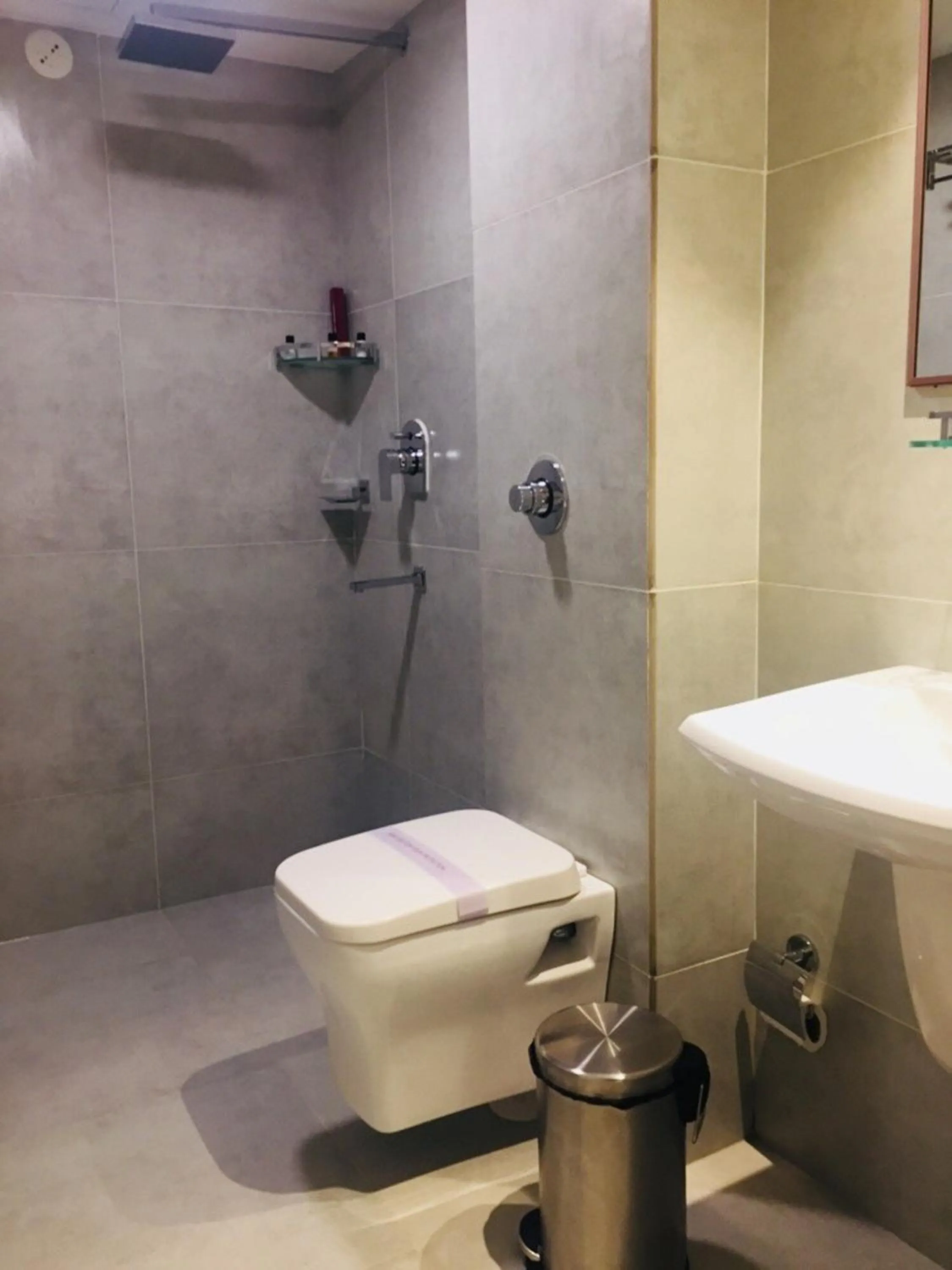 Toilet in juSTa Rangers Munnar