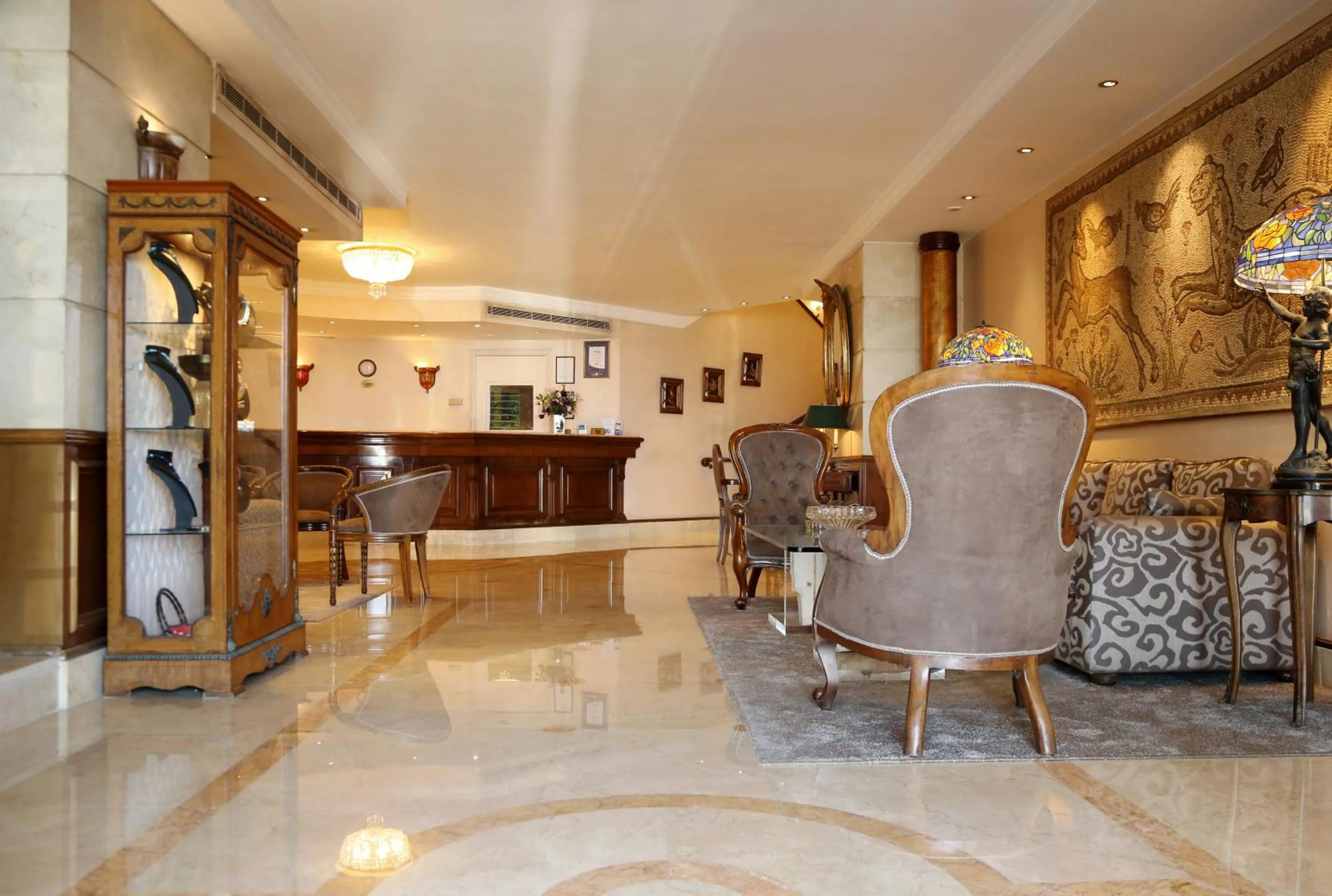 Lobby or reception in Bayview Hotel Beirut