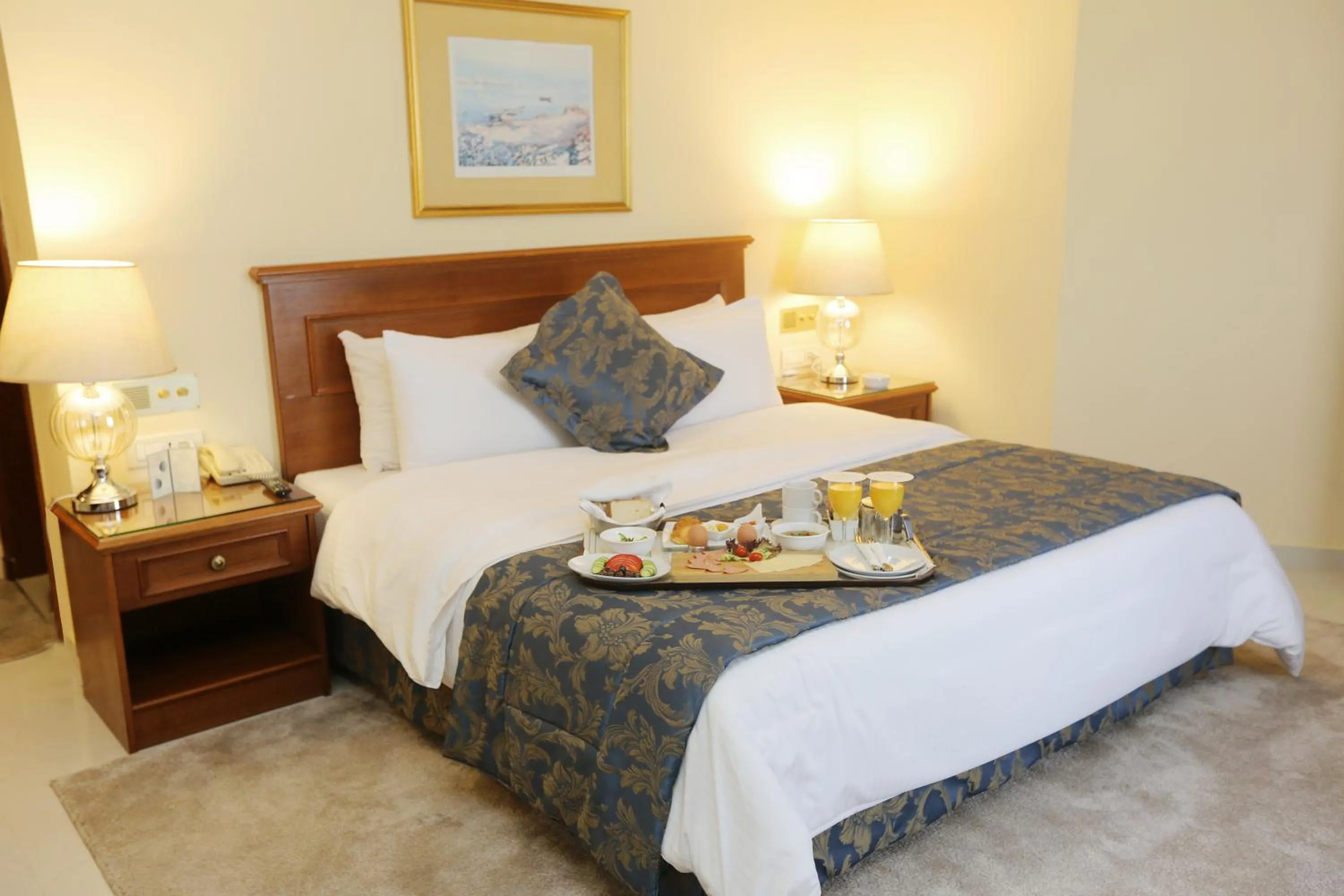 Bed in Bayview Hotel Beirut