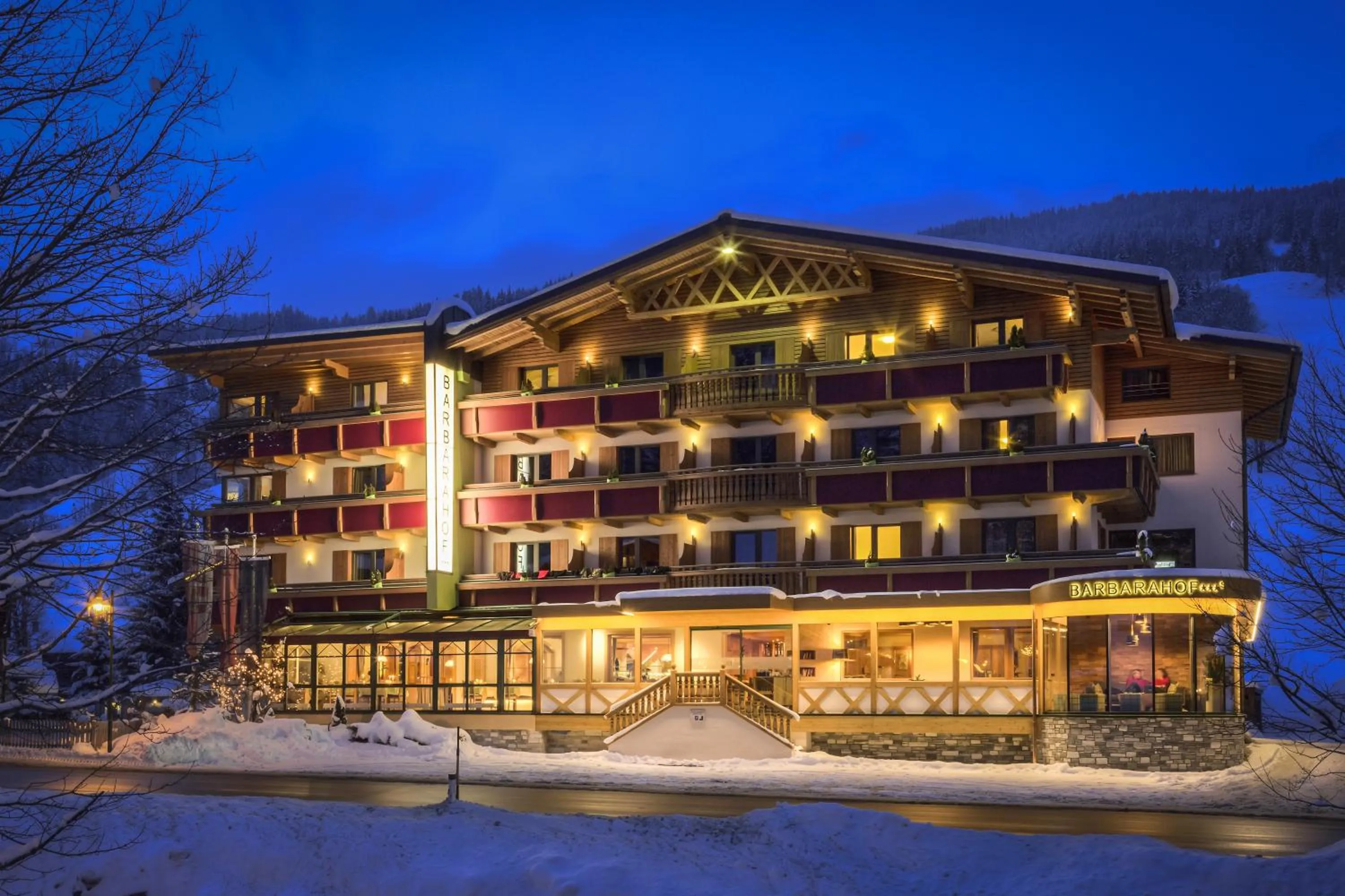 Facade/entrance in Hotel Barbarahof Saalbach