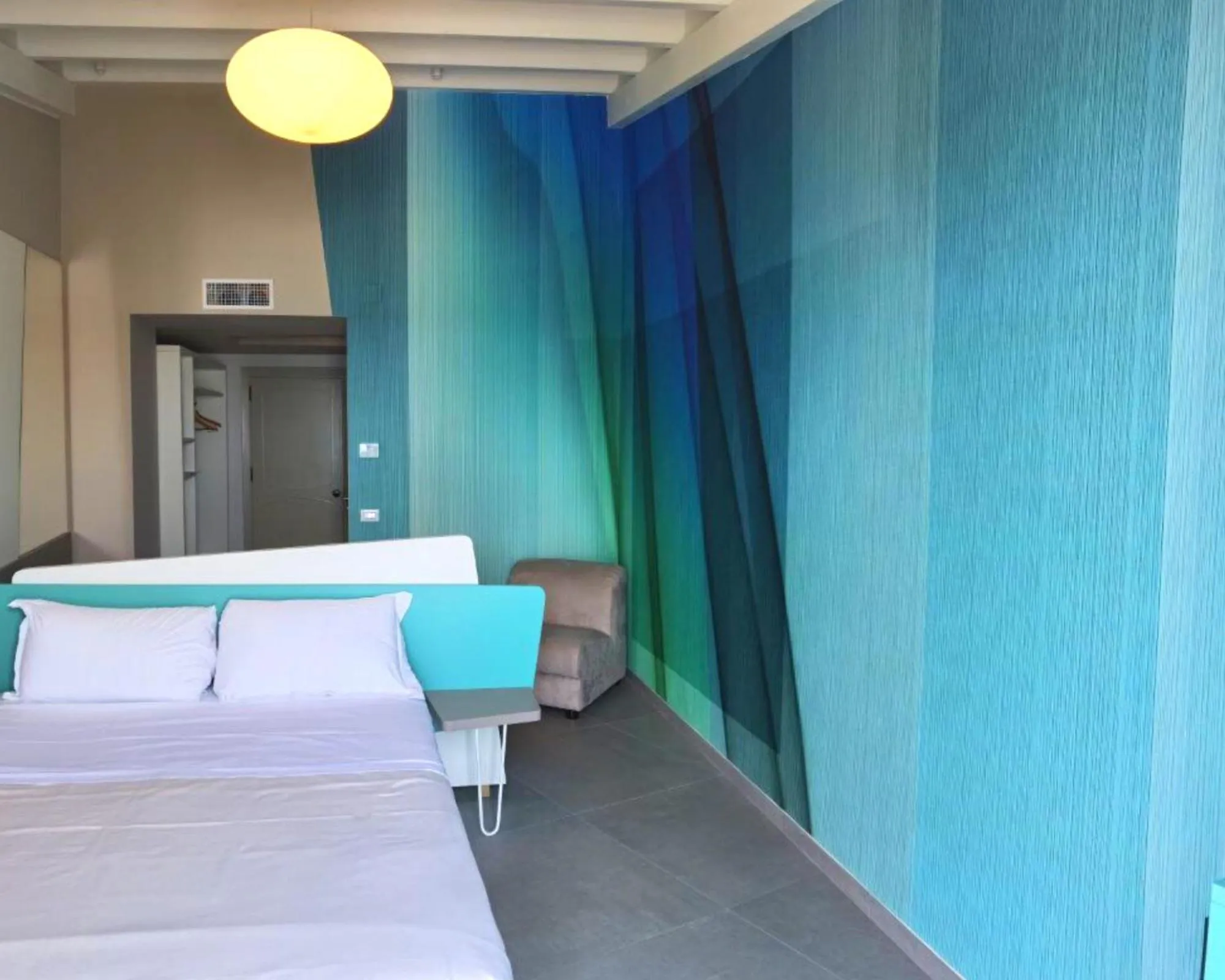 Bedroom, Bed in Saracen Sands Hotel & Congress Centre - Palermo