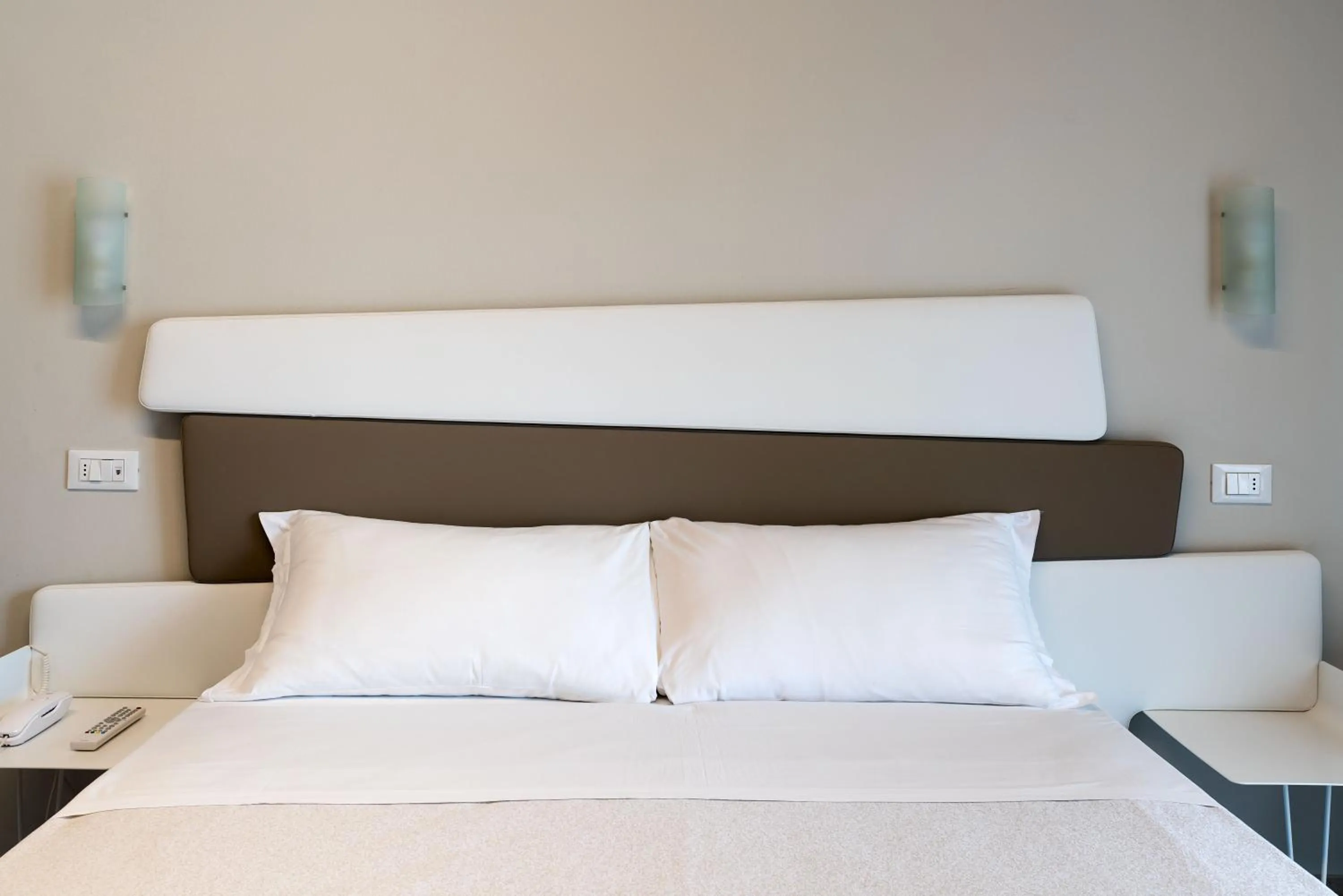 Bed in Saracen Sands Hotel & Congress Centre - Palermo