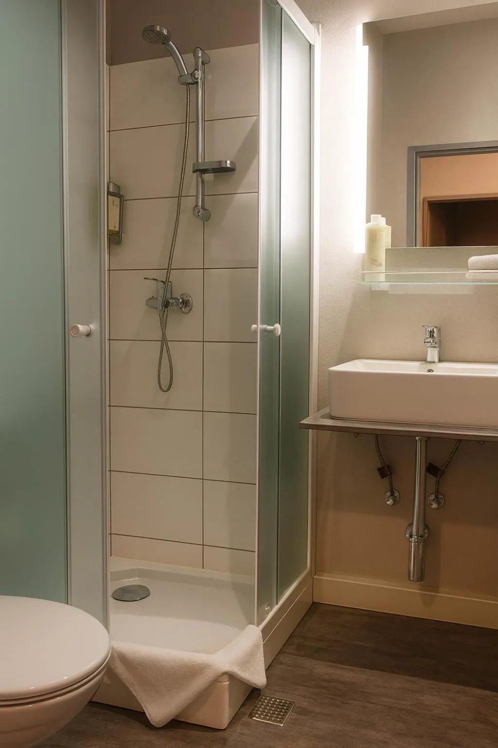 Shower in Pension Falconi