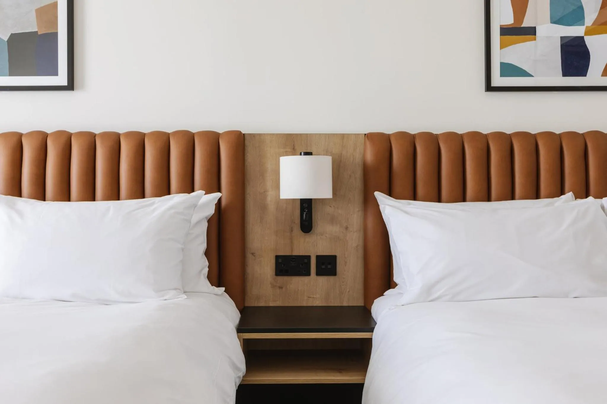 Photo of the whole room, Bed in voco Belfast by IHG