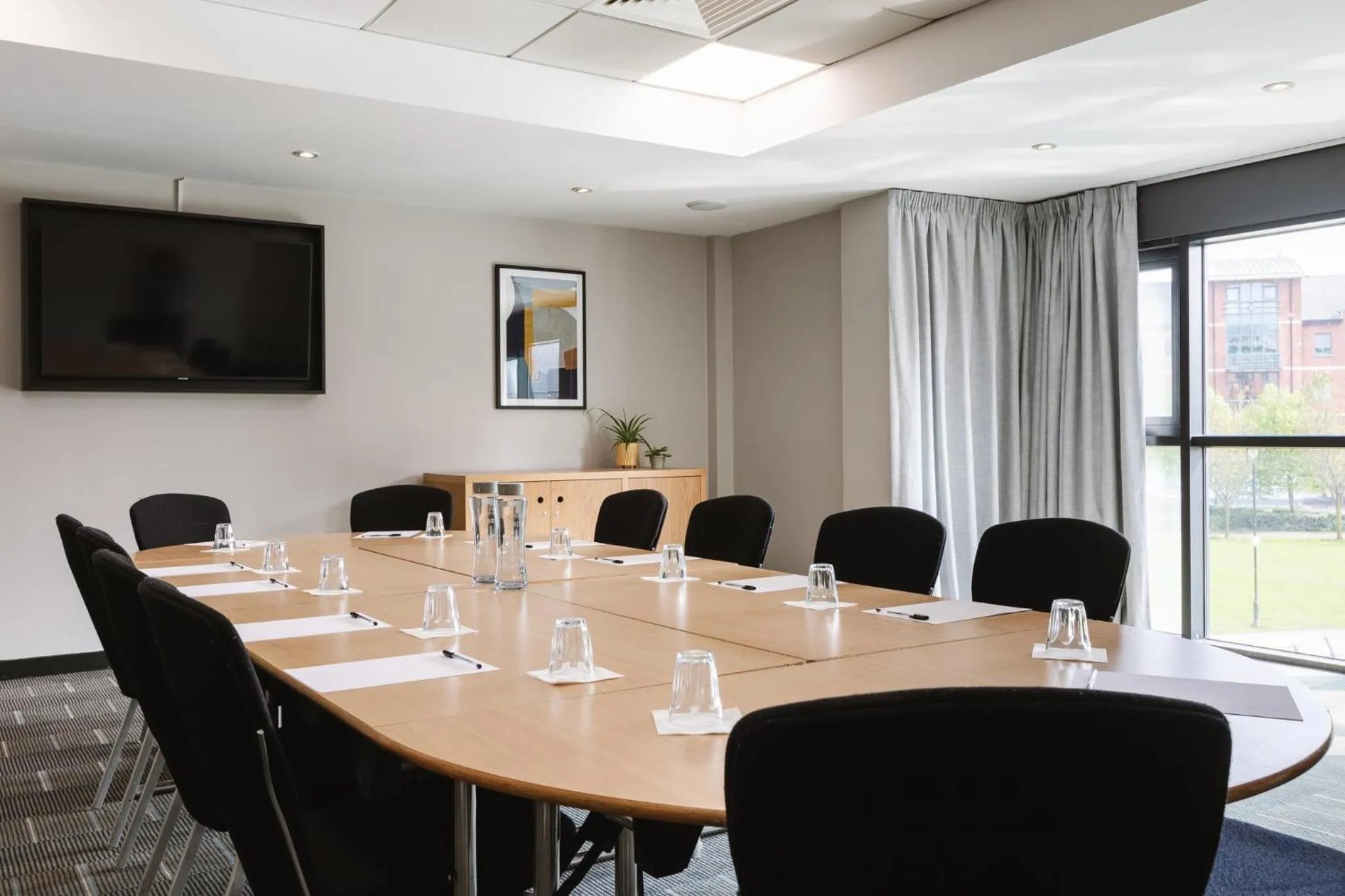Meeting/conference room in voco Belfast by IHG