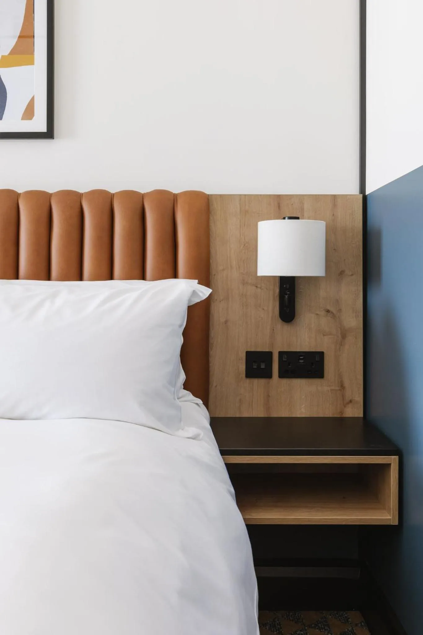 Photo of the whole room, Bed in voco Belfast by IHG