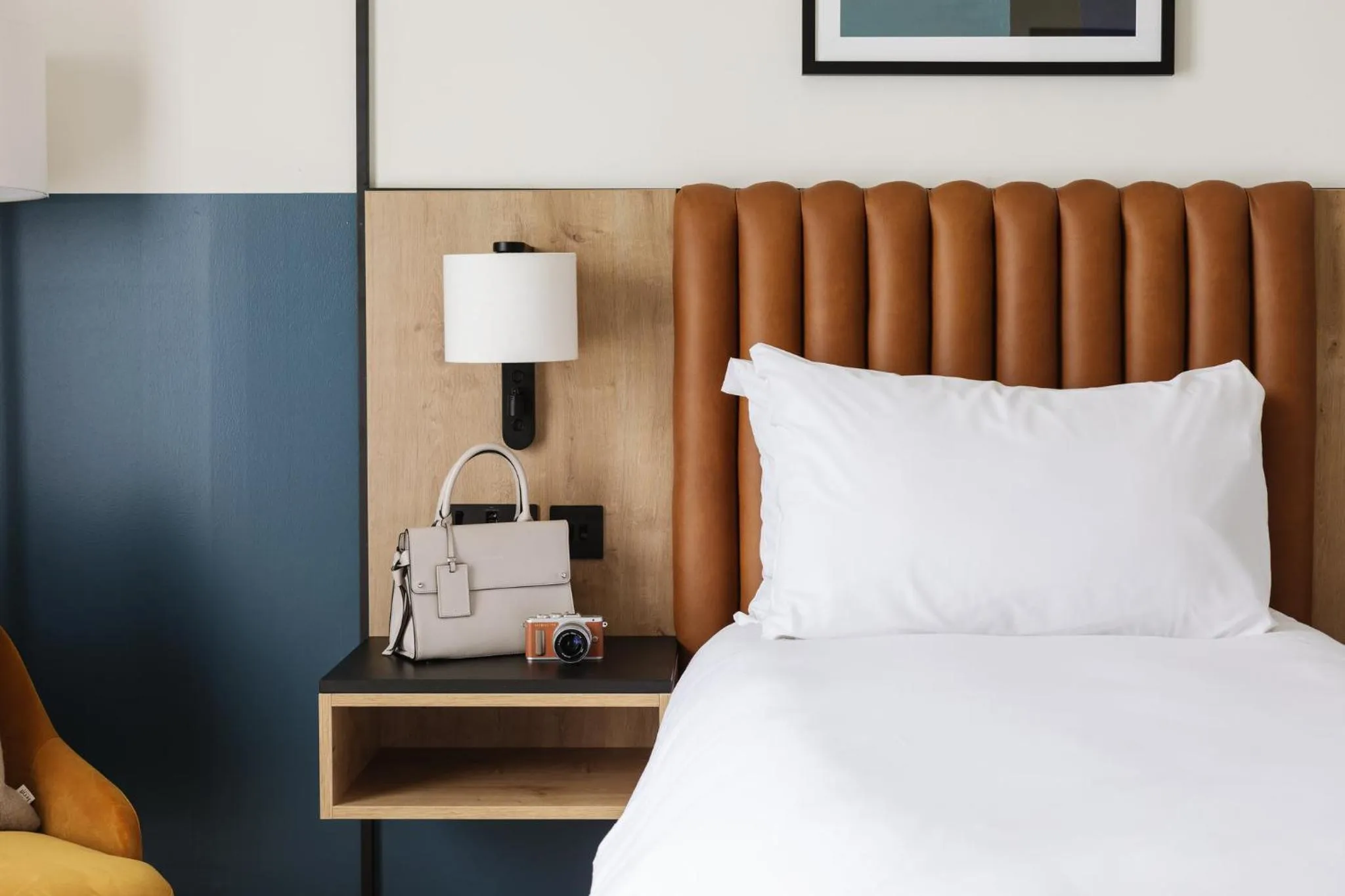 Photo of the whole room, Bed in voco Belfast by IHG