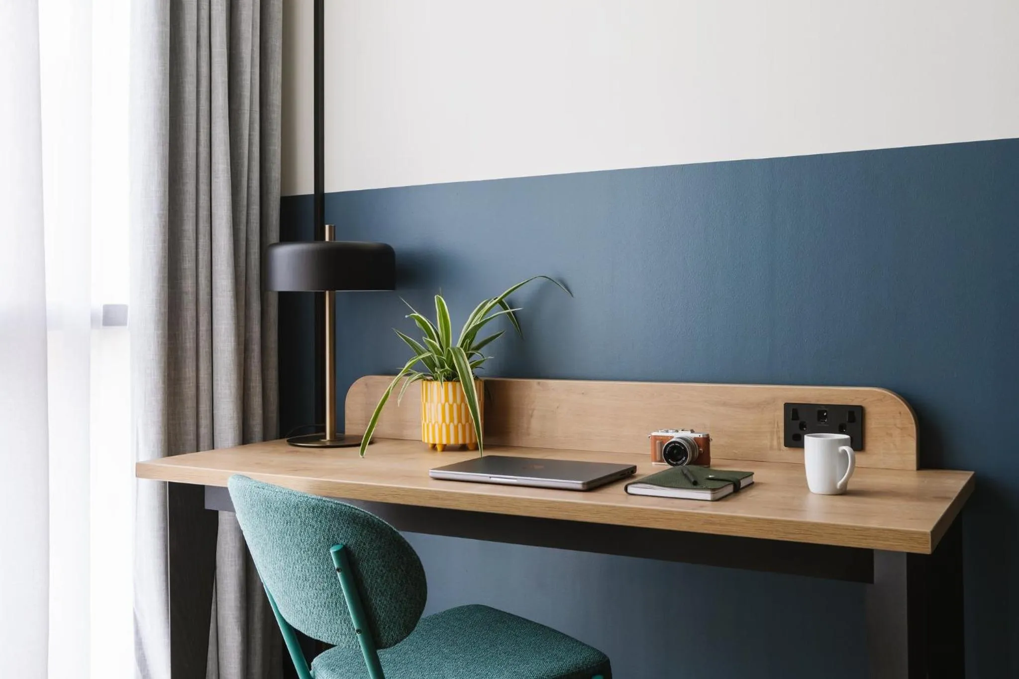 Photo of the whole room in voco Belfast by IHG