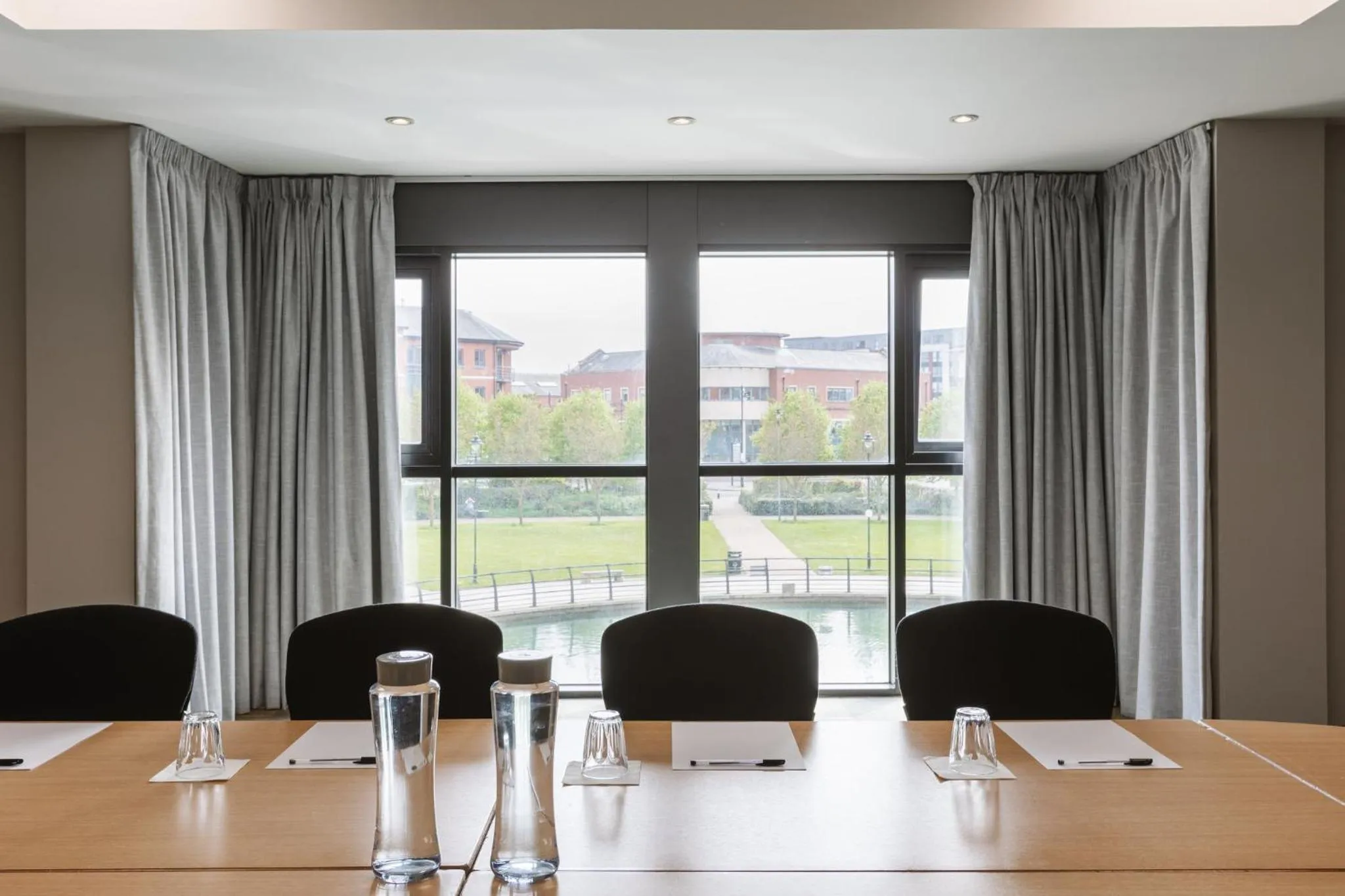 Meeting/conference room in voco Belfast by IHG