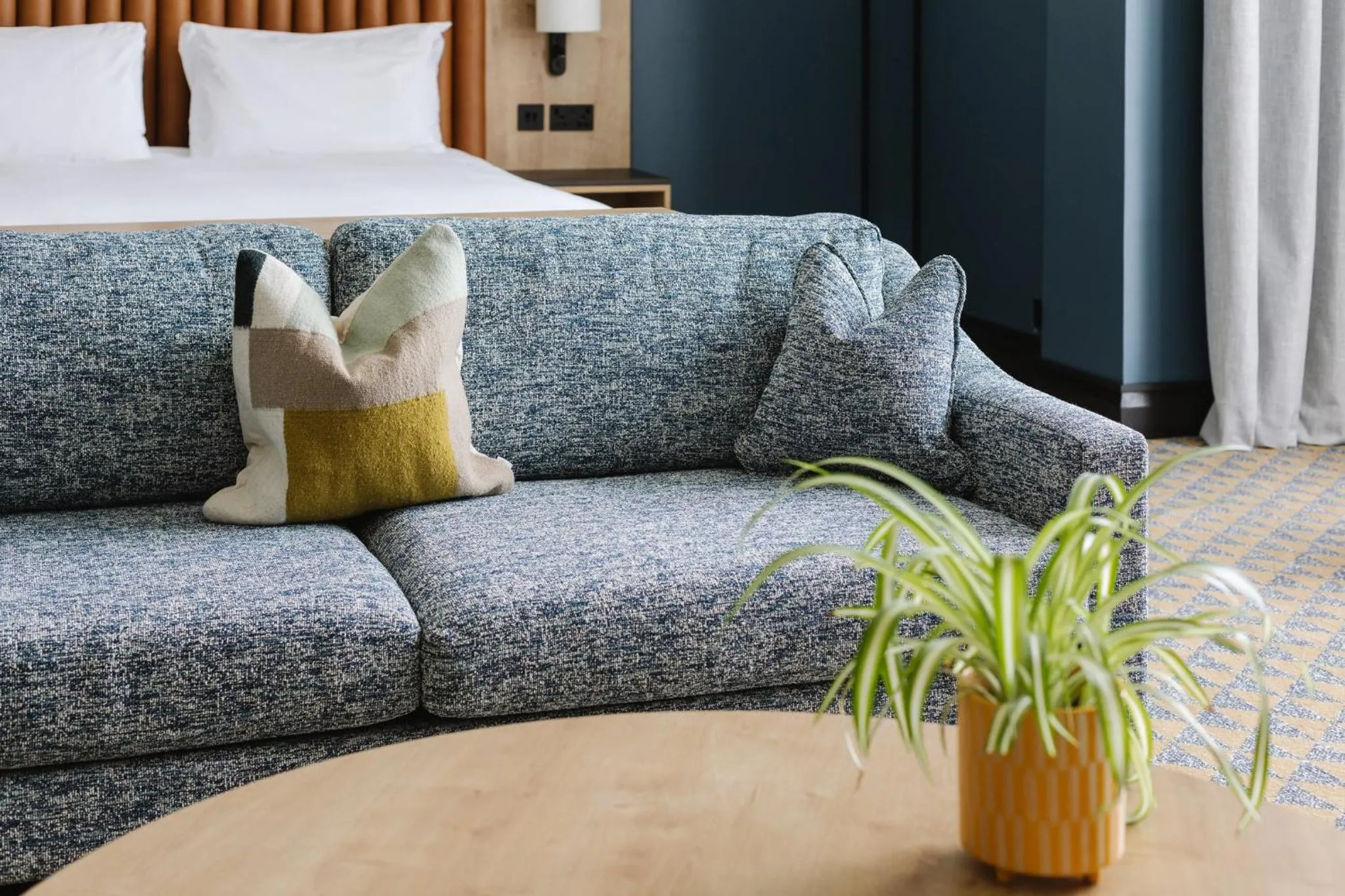 Photo of the whole room in voco Belfast by IHG