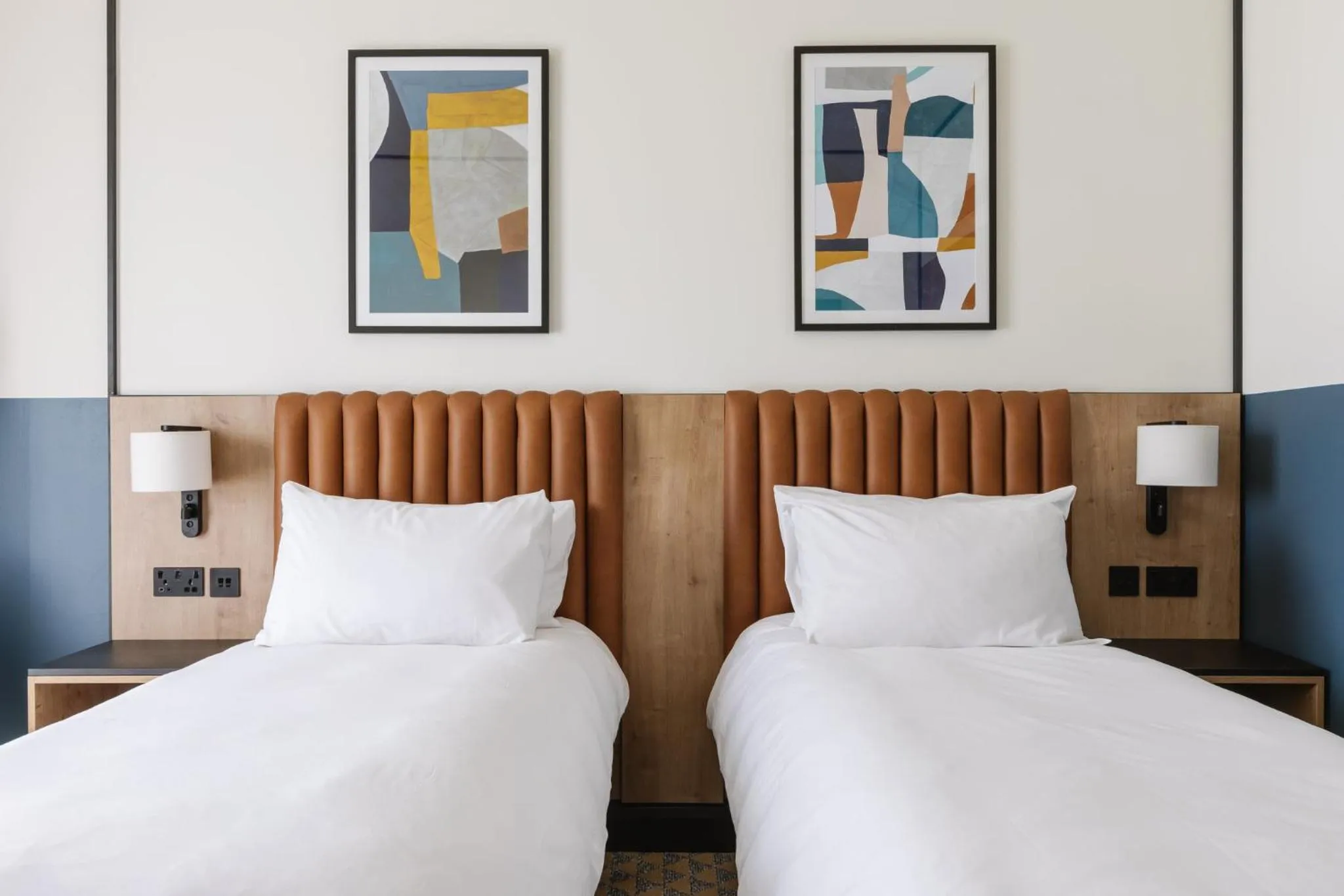 Photo of the whole room, Bed in voco Belfast by IHG