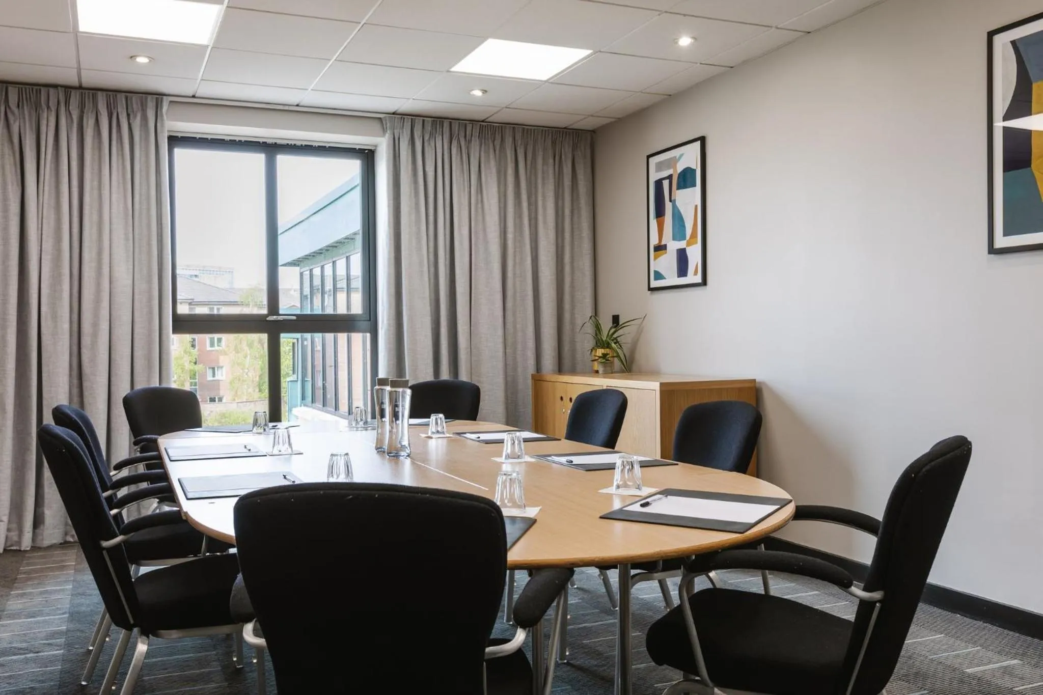 Meeting/conference room in voco Belfast by IHG