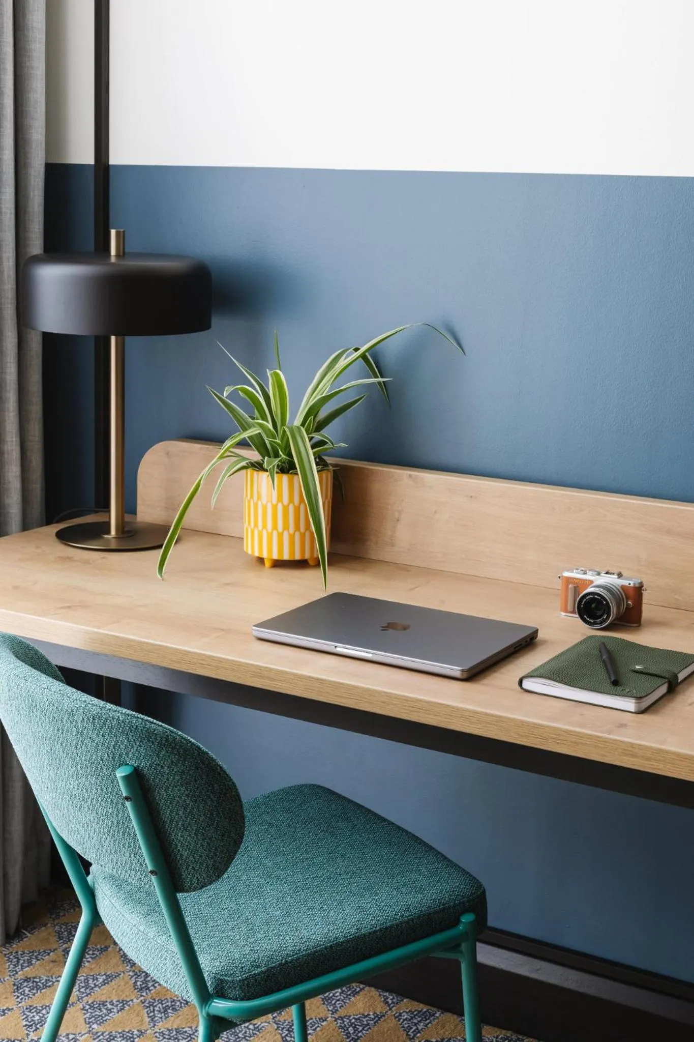 Photo of the whole room in voco Belfast by IHG