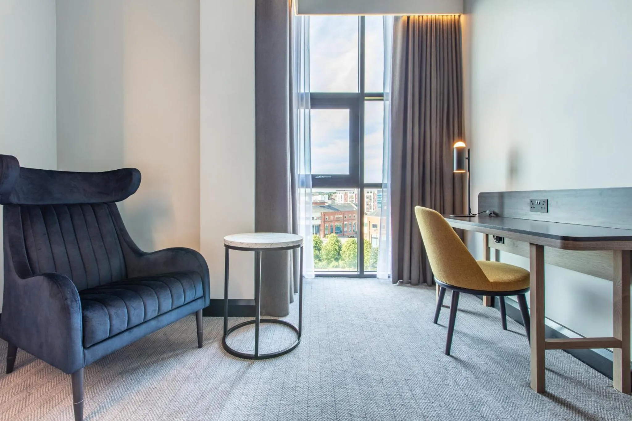 Photo of the whole room in voco Belfast by IHG