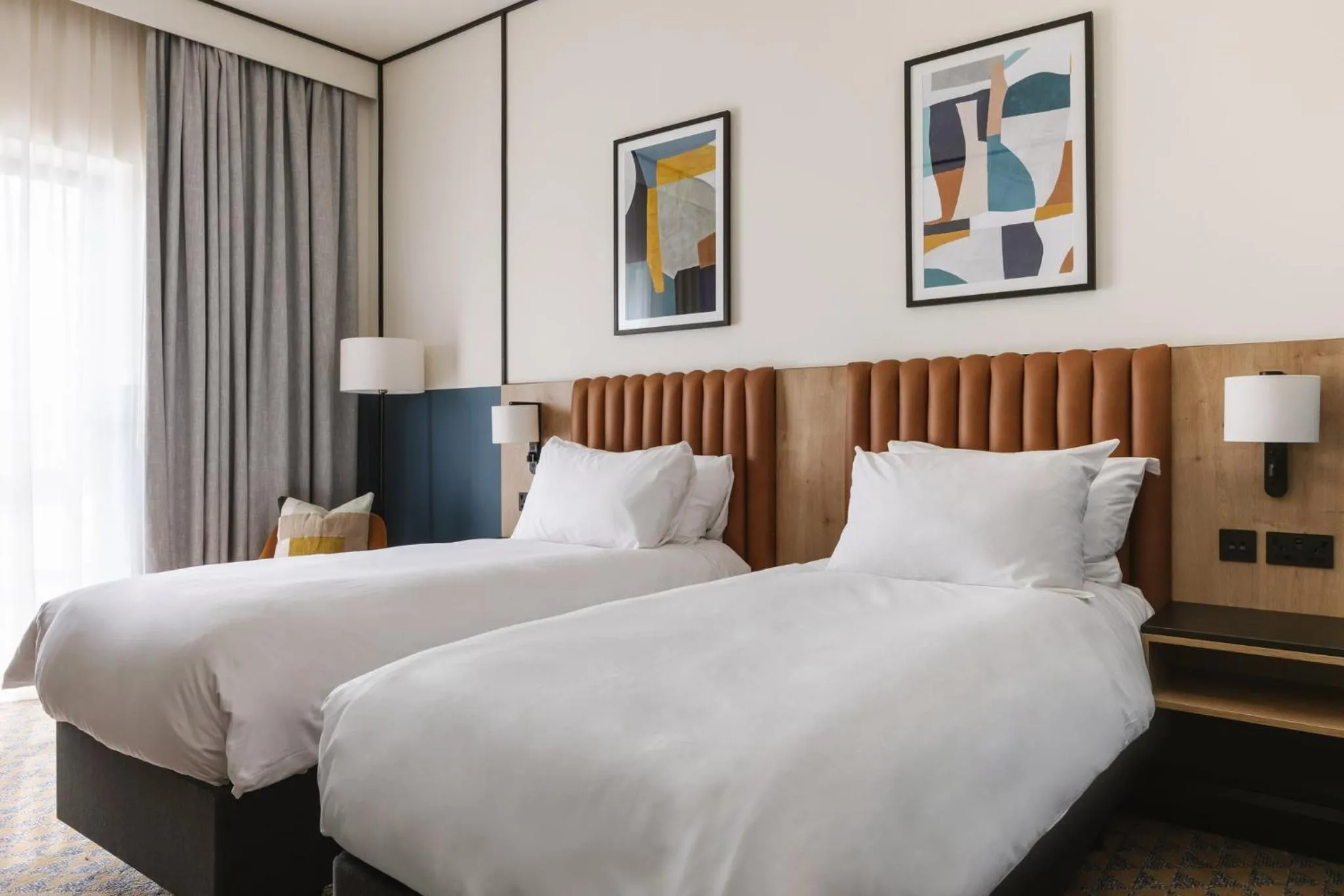 Photo of the whole room, Bed in voco Belfast by IHG