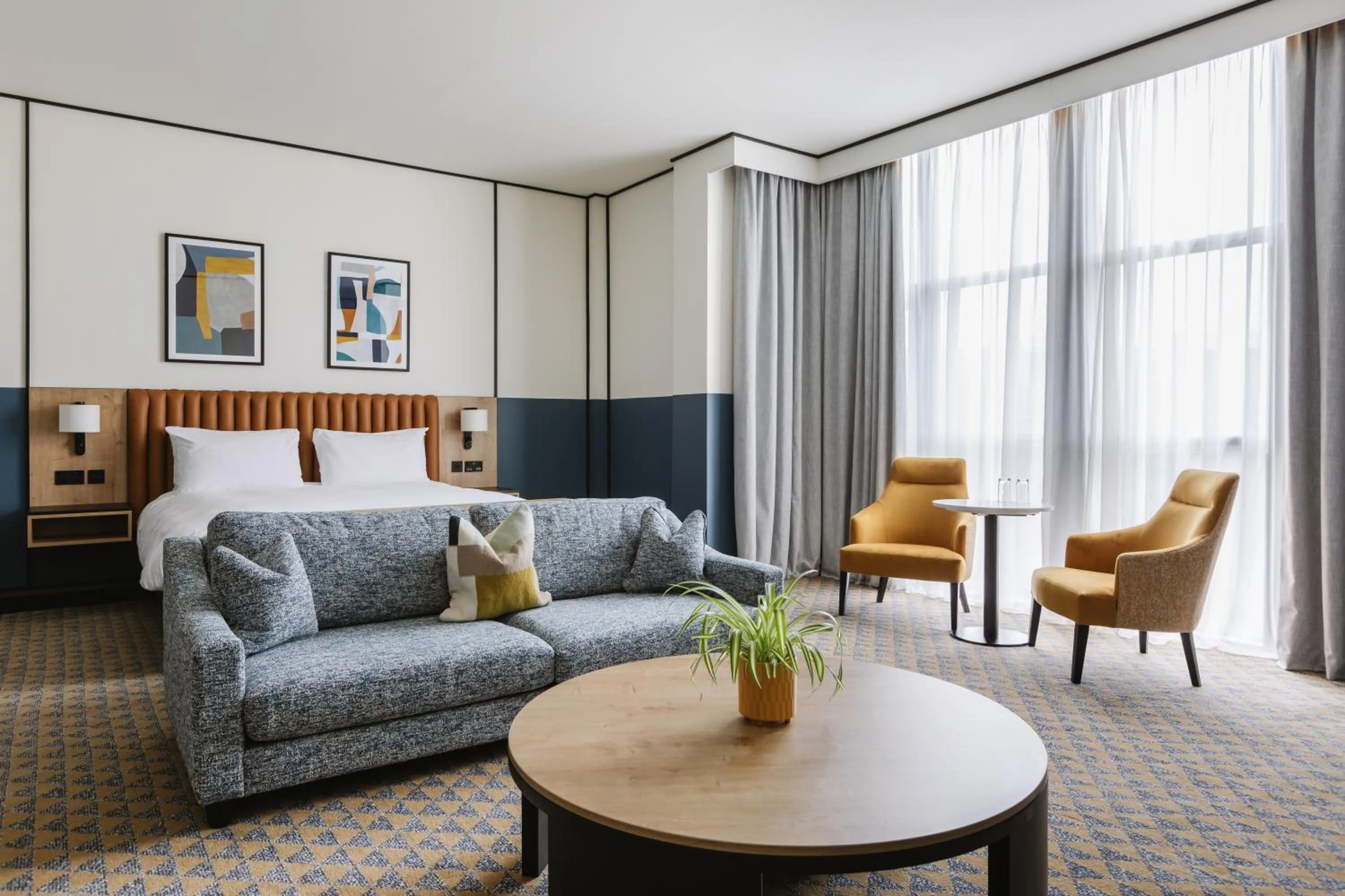 Photo of the whole room in voco Belfast by IHG