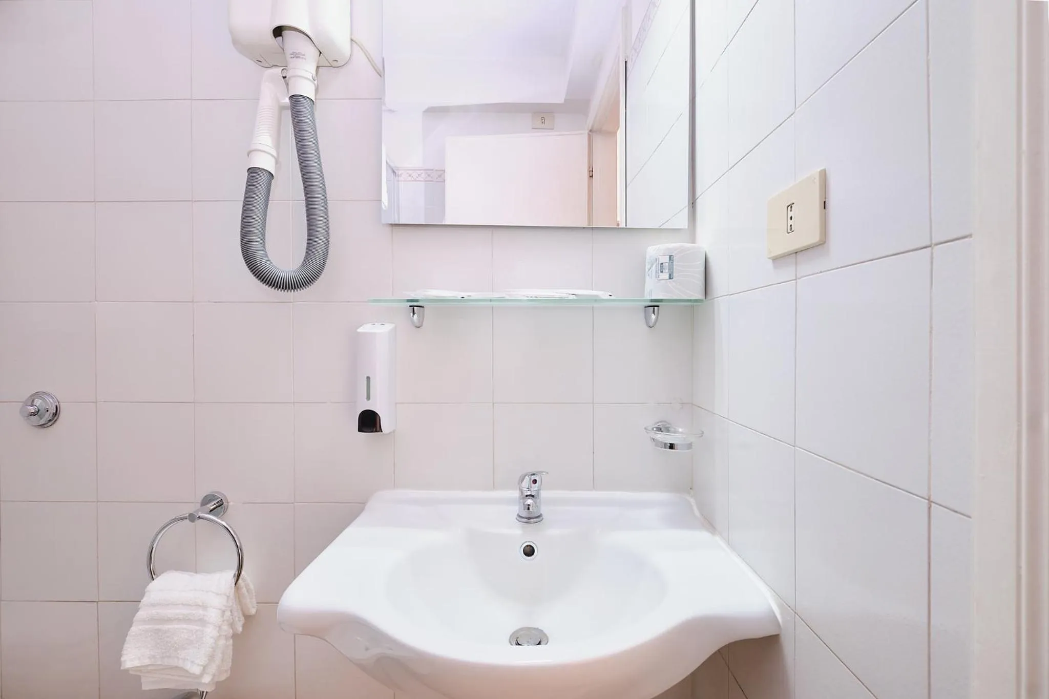 Shower in Albergo Della Posta