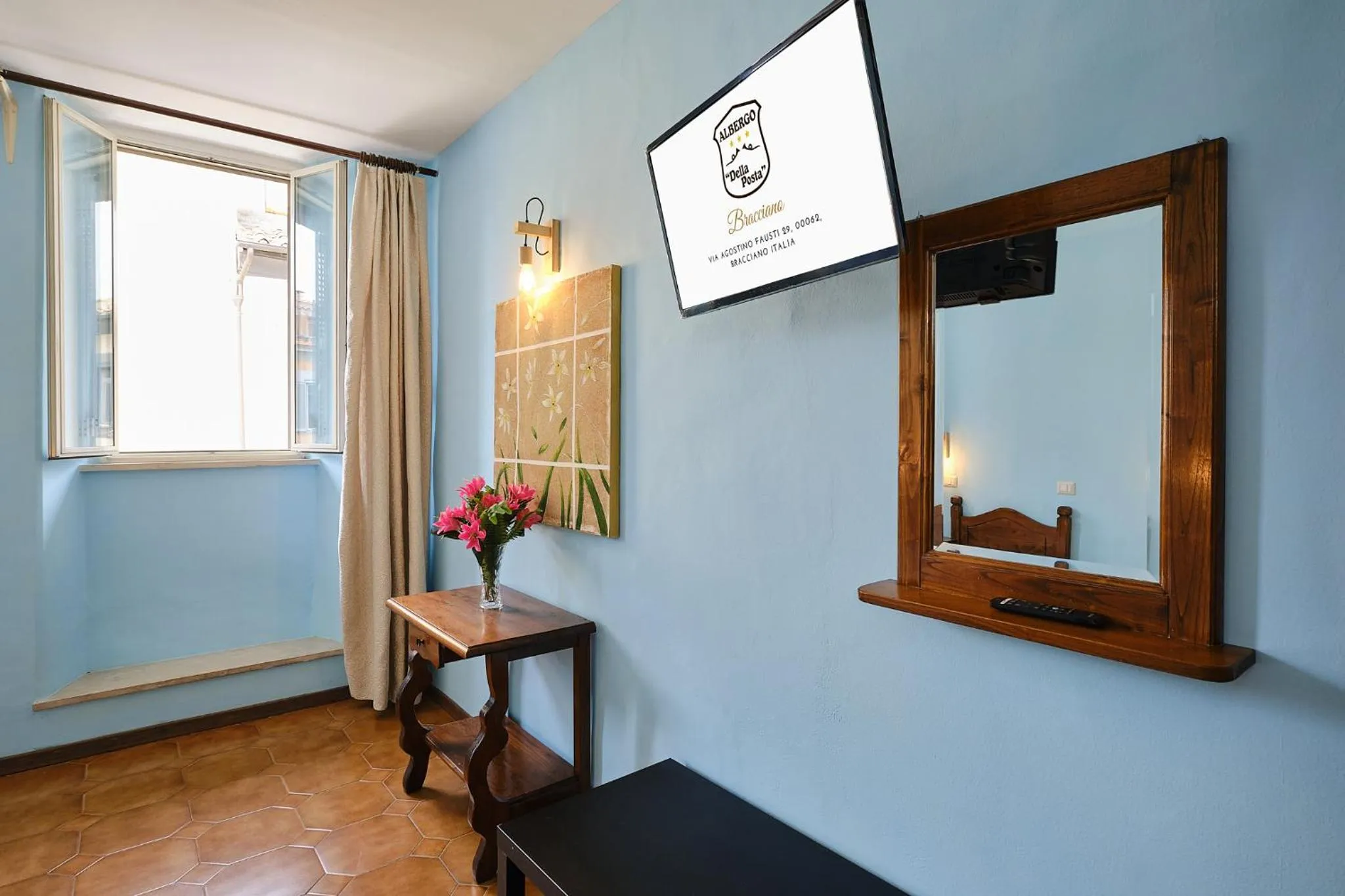 TV and multimedia in Albergo Della Posta