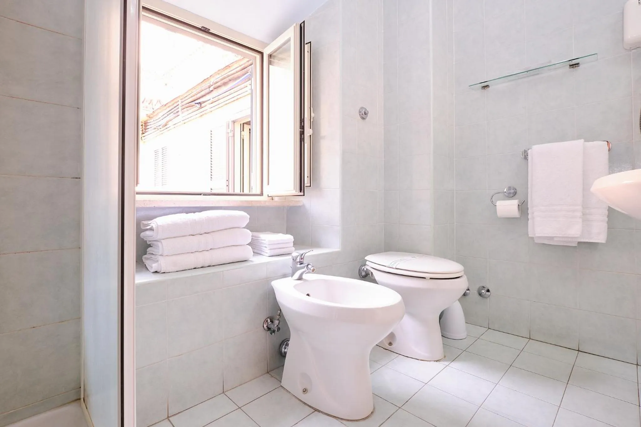 Shower in Albergo Della Posta