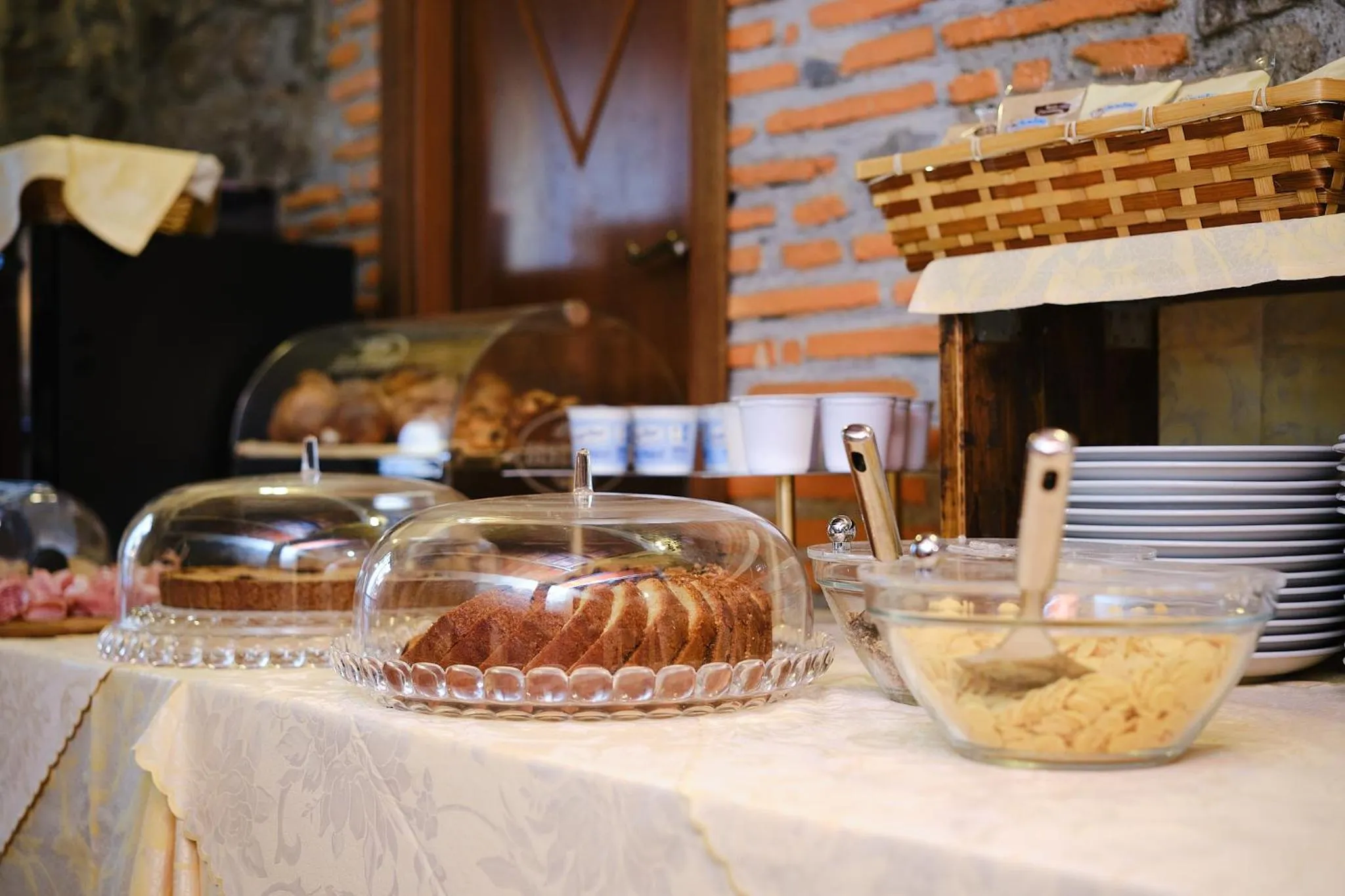 Food and drinks in Albergo Della Posta