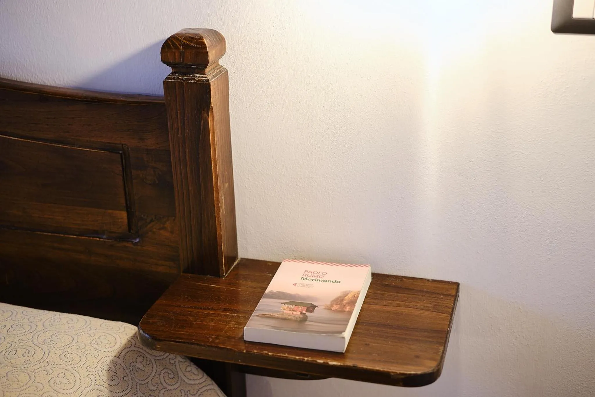 Decorative detail in Albergo Della Posta