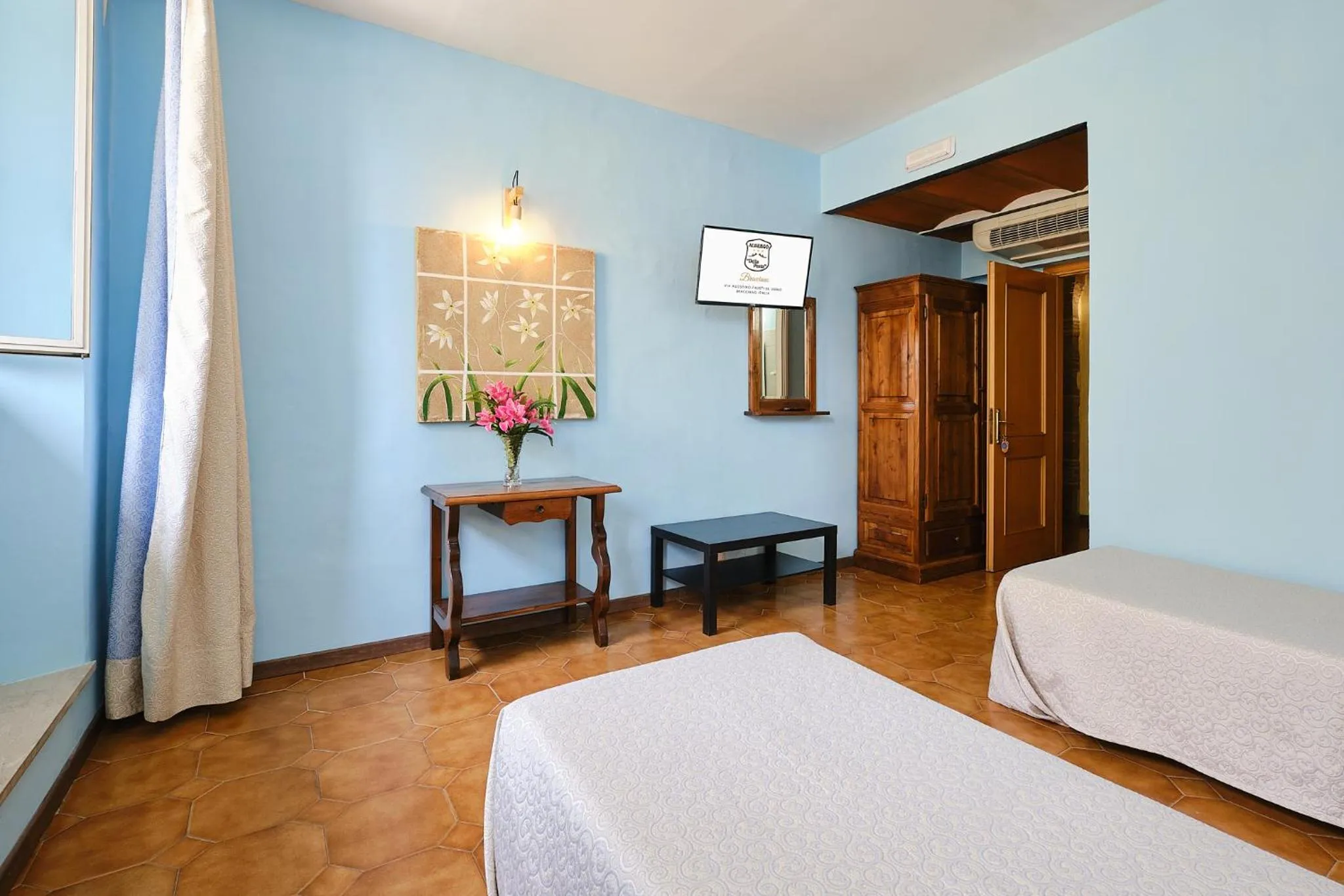 Bed in Albergo Della Posta