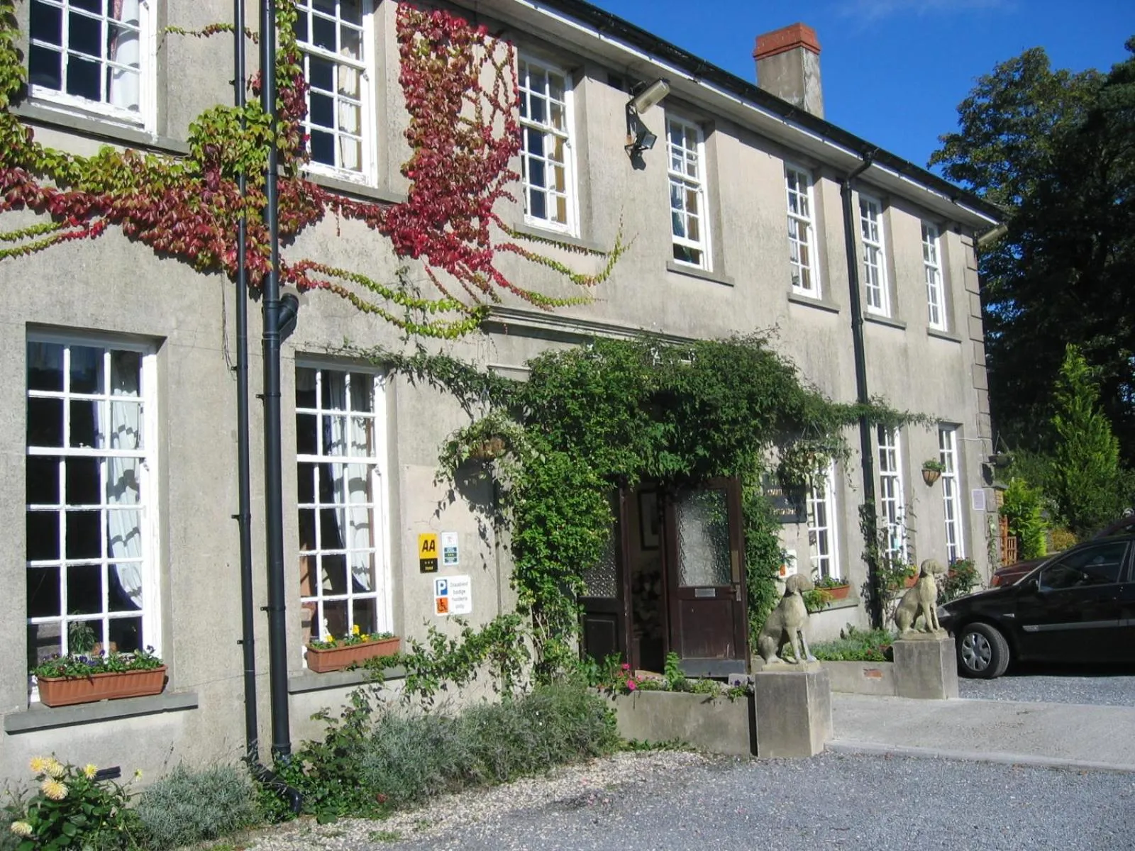 Facade/entrance in Ty Newydd Country Hotel