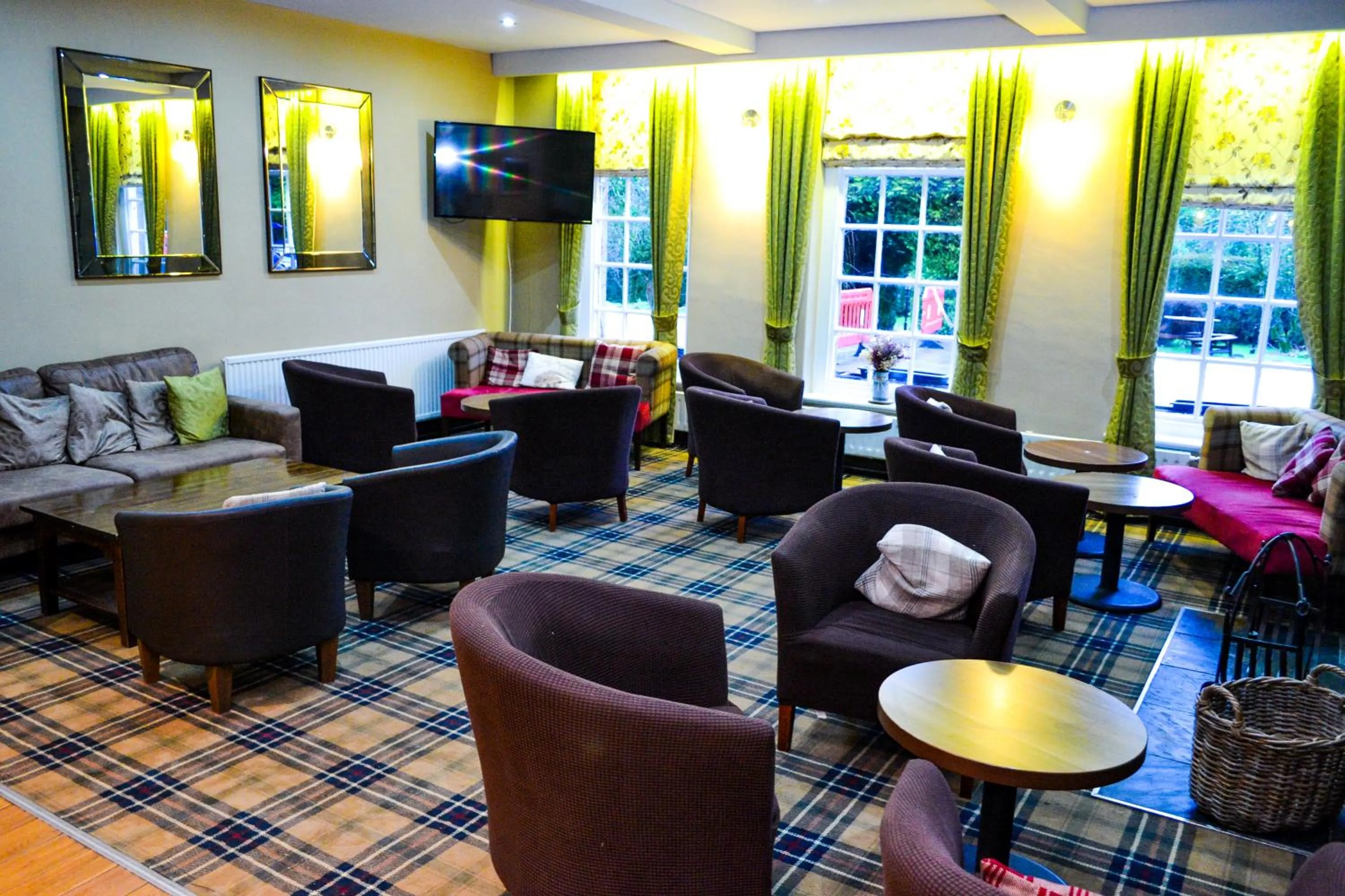 Ty Newydd Country Hotel