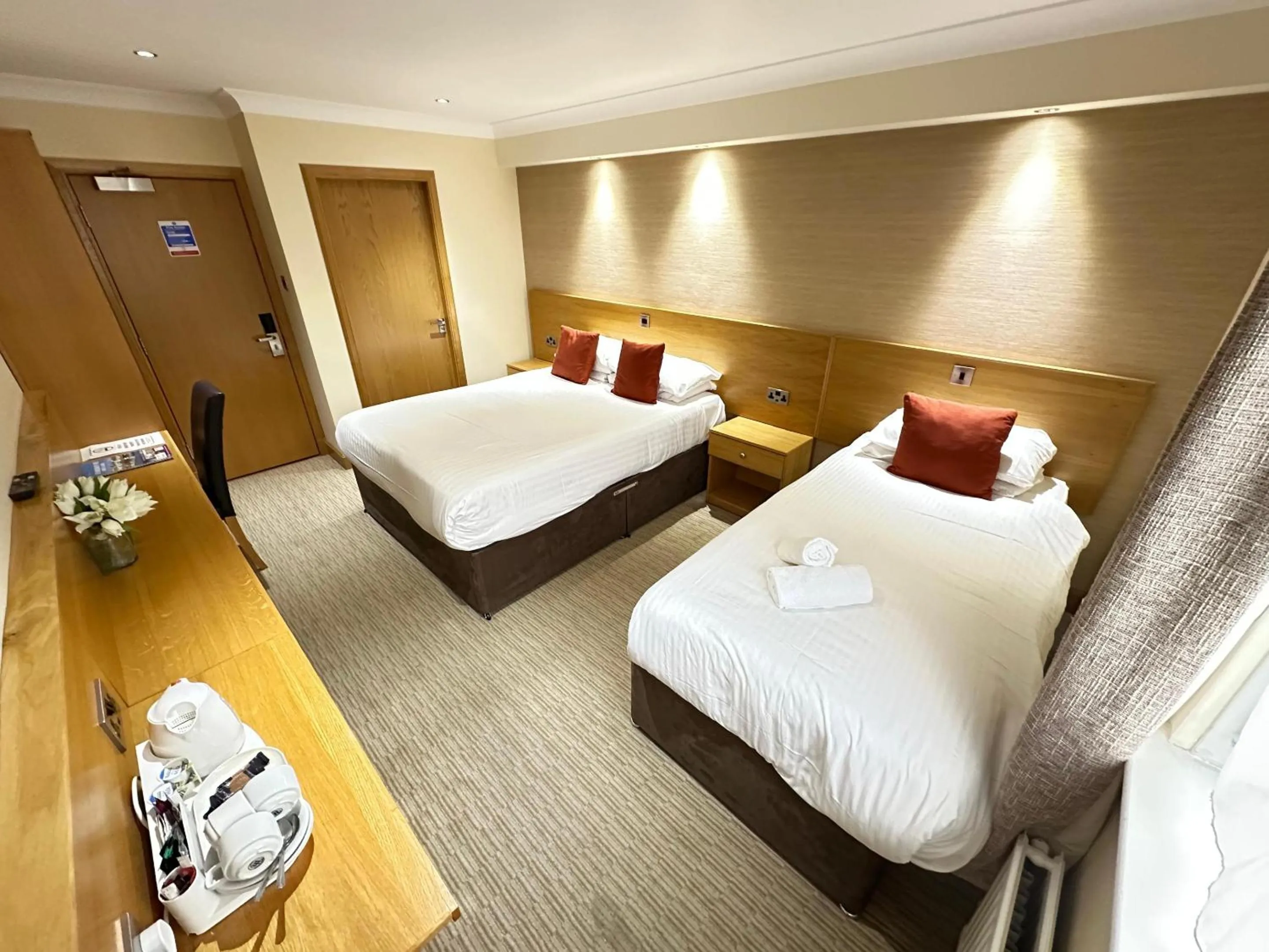 Bedroom, Bed in Hill Park Hotel