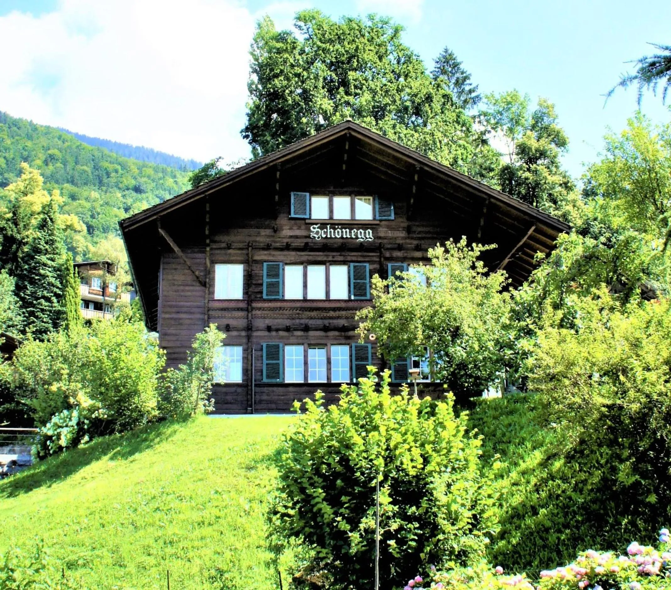 Property building in B & B Brienz