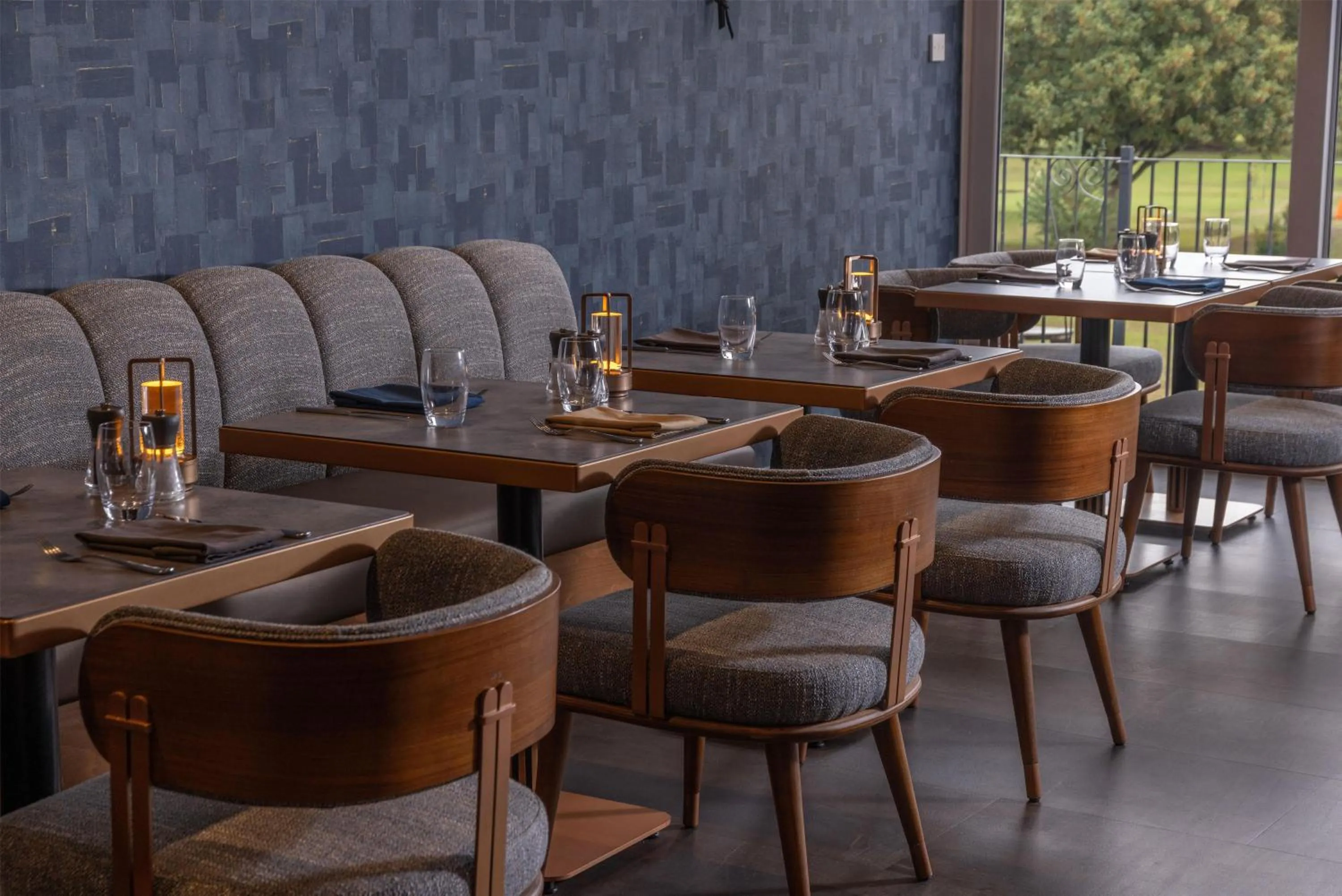 Restaurant/places to eat in Best Western Plus Centurion Hotel