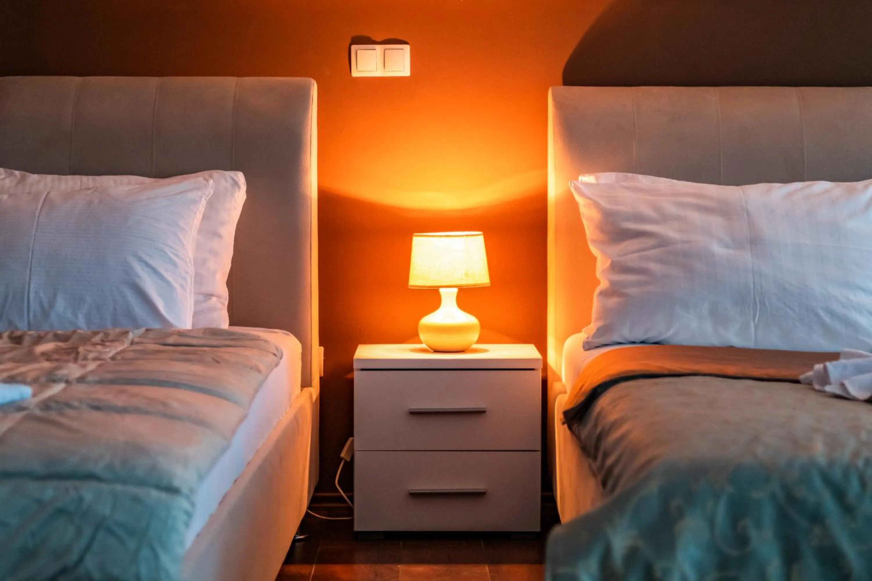 Bedroom, Bed in Hotel Oasis