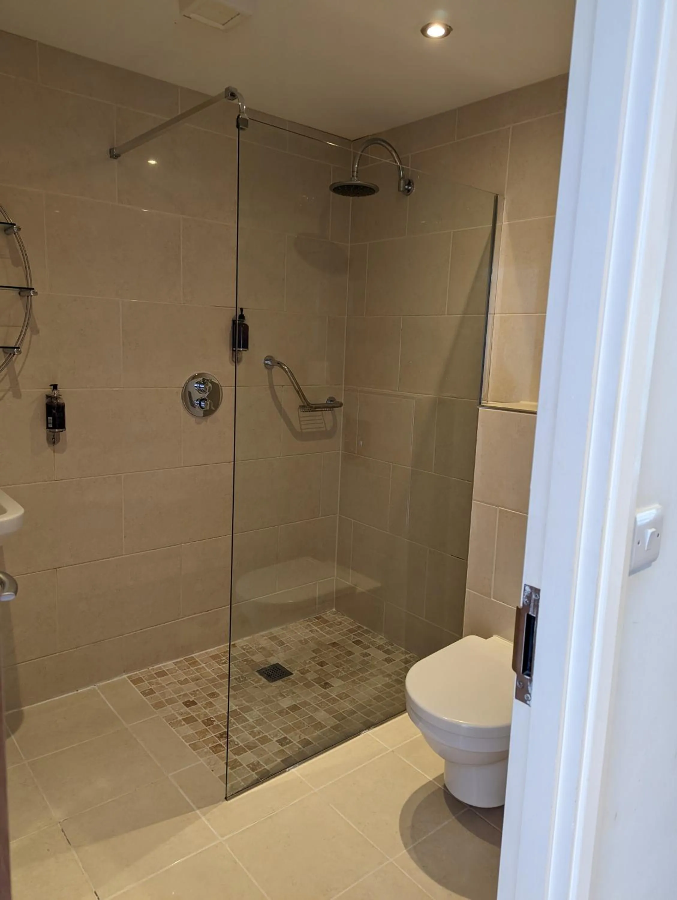 Barley Sheaf, Old Bridge Street EN SUITE ROOMS, ROOM ONLY