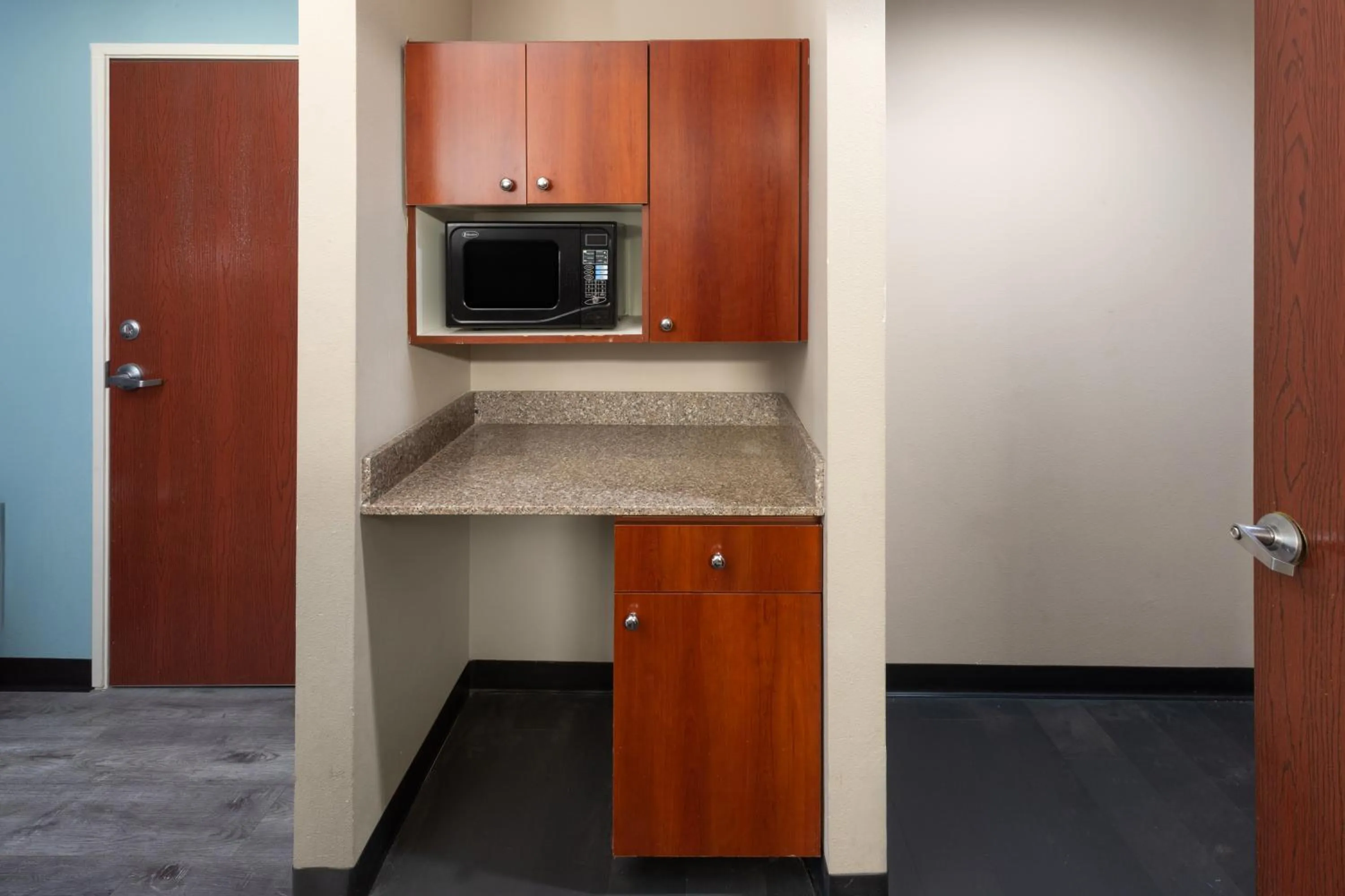 Kitchen or kitchenette in Super 8 by Wyndham Lubbock West