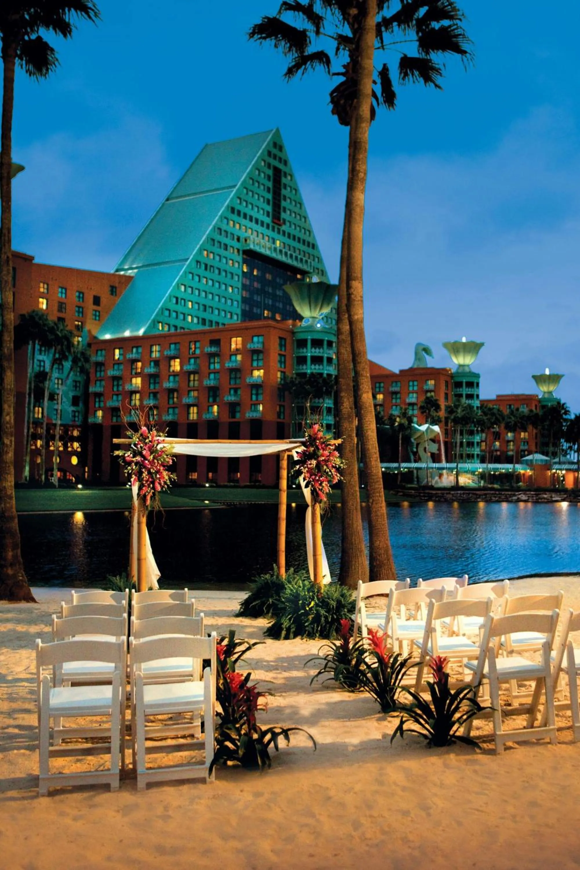 Beach in Walt Disney World Swan