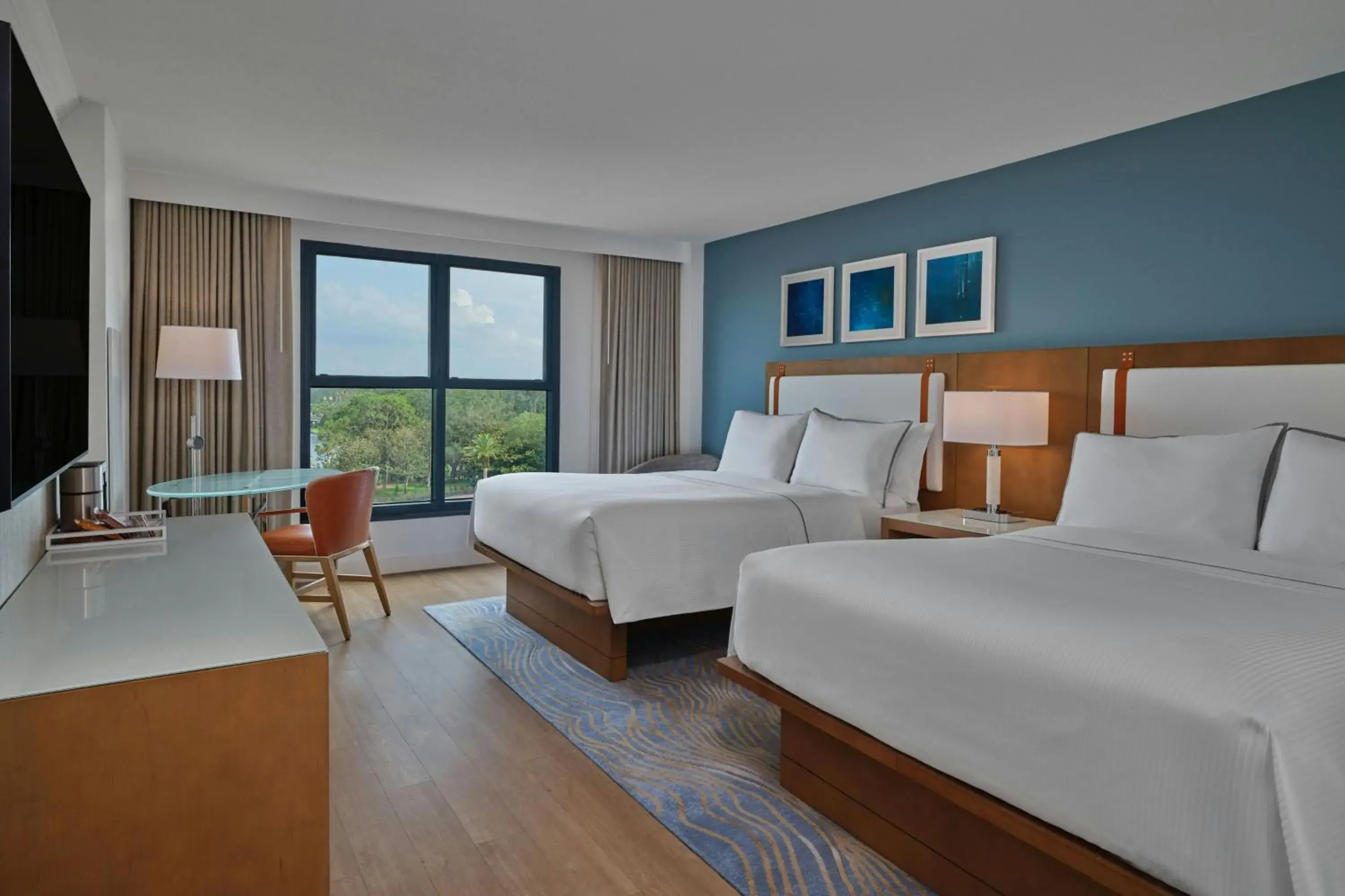 Traditional Queen room, Guest room, 2 Queen, No view (Includes Early Entry To Disney Theme Parks) in Walt Disney World Swan Traditional Queen room, Guest room, 2 Queen, No view (Includes Early Entry To Disney Theme Parks) in Walt Disney World Swan