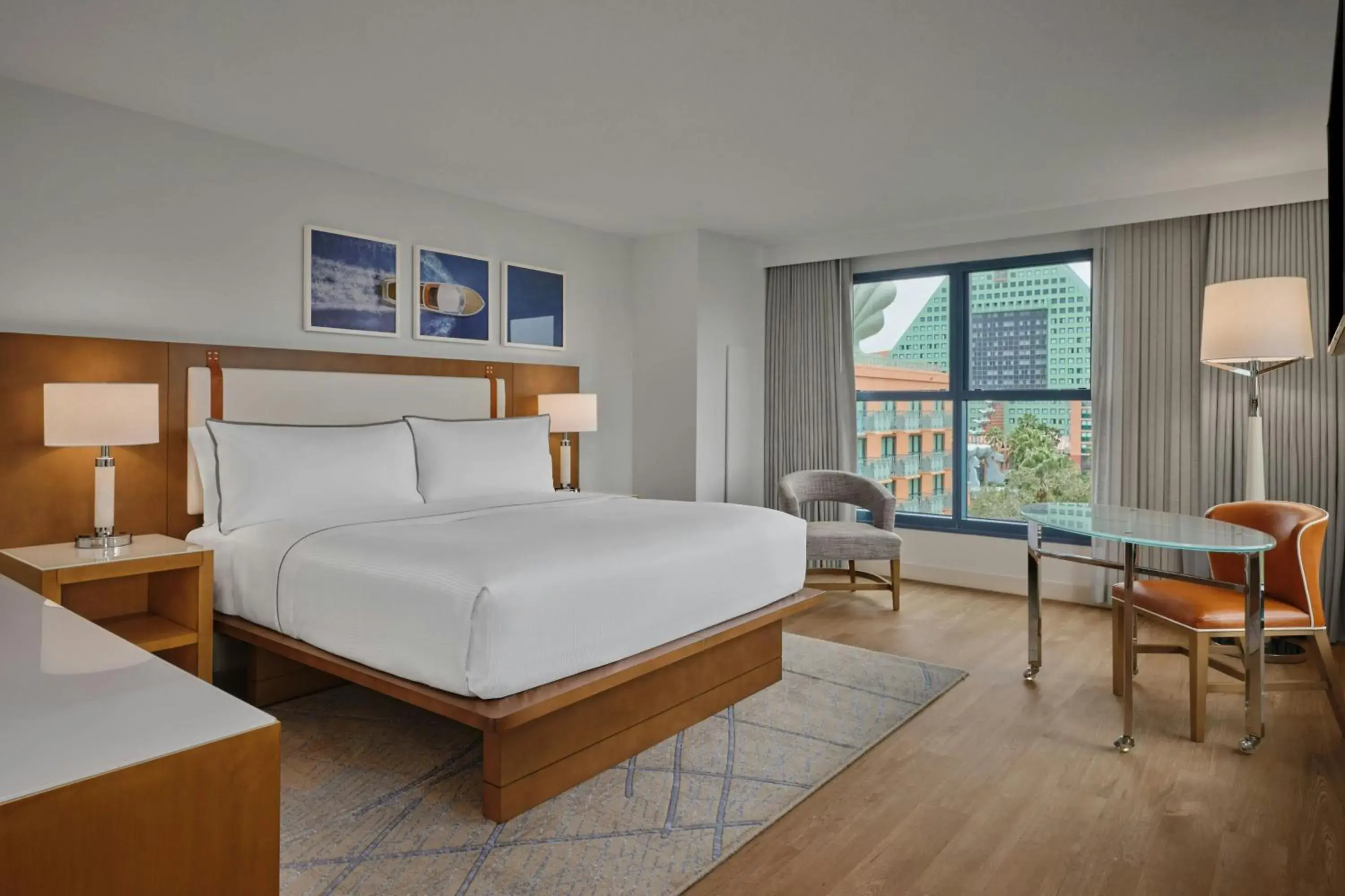 Deluxe Resort King, Guest room, 1 King, Sofa bed (Includes Early Entry To Disney Theme Parks) in Walt Disney World Swan Deluxe Resort King, Guest room, 1 King, Sofa bed (Includes Early Entry To Disney Theme Parks) in Walt Disney World Swan