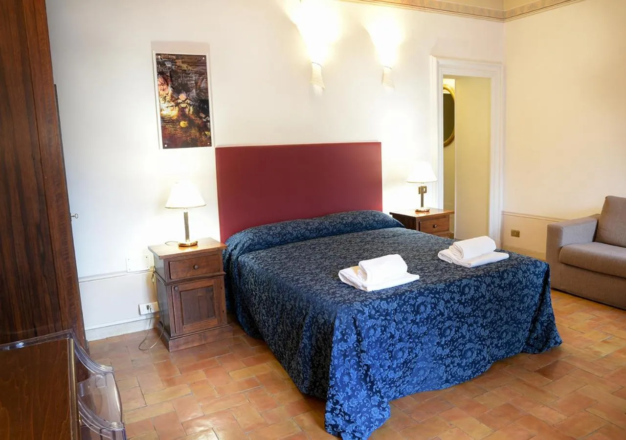 Bedroom, Bed in Farnese 48