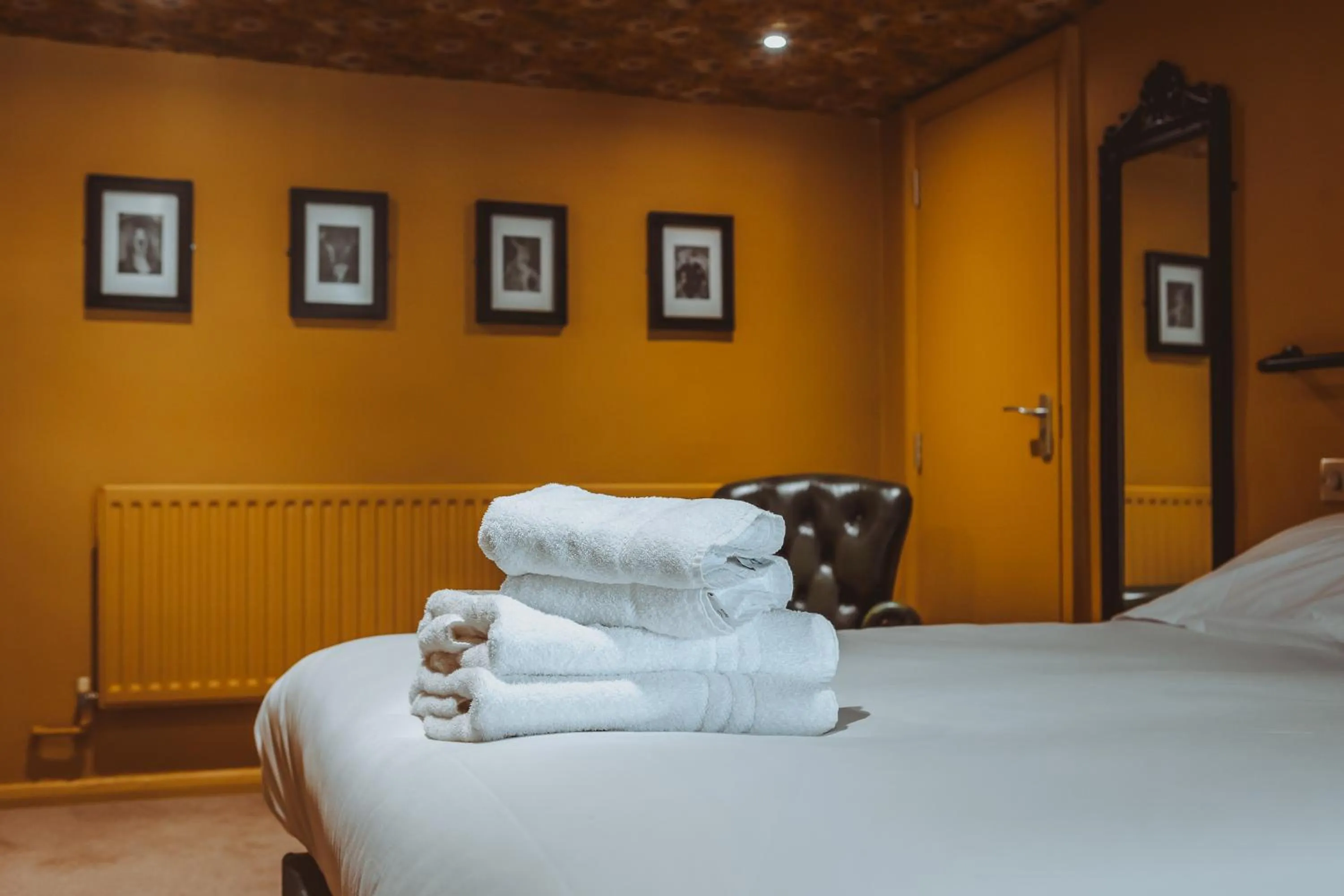 Bed in The Littleton Arms