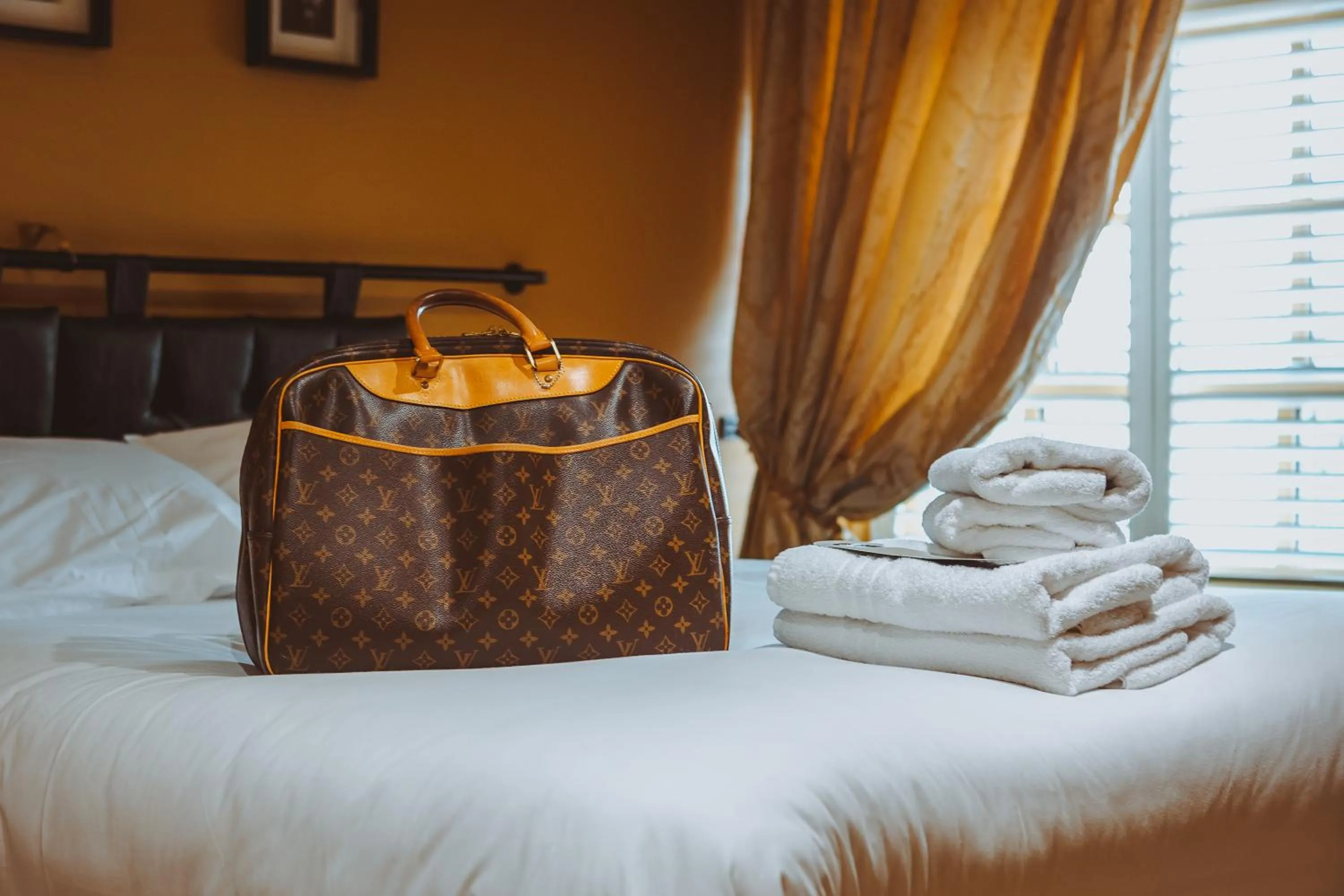 Bed in The Littleton Arms