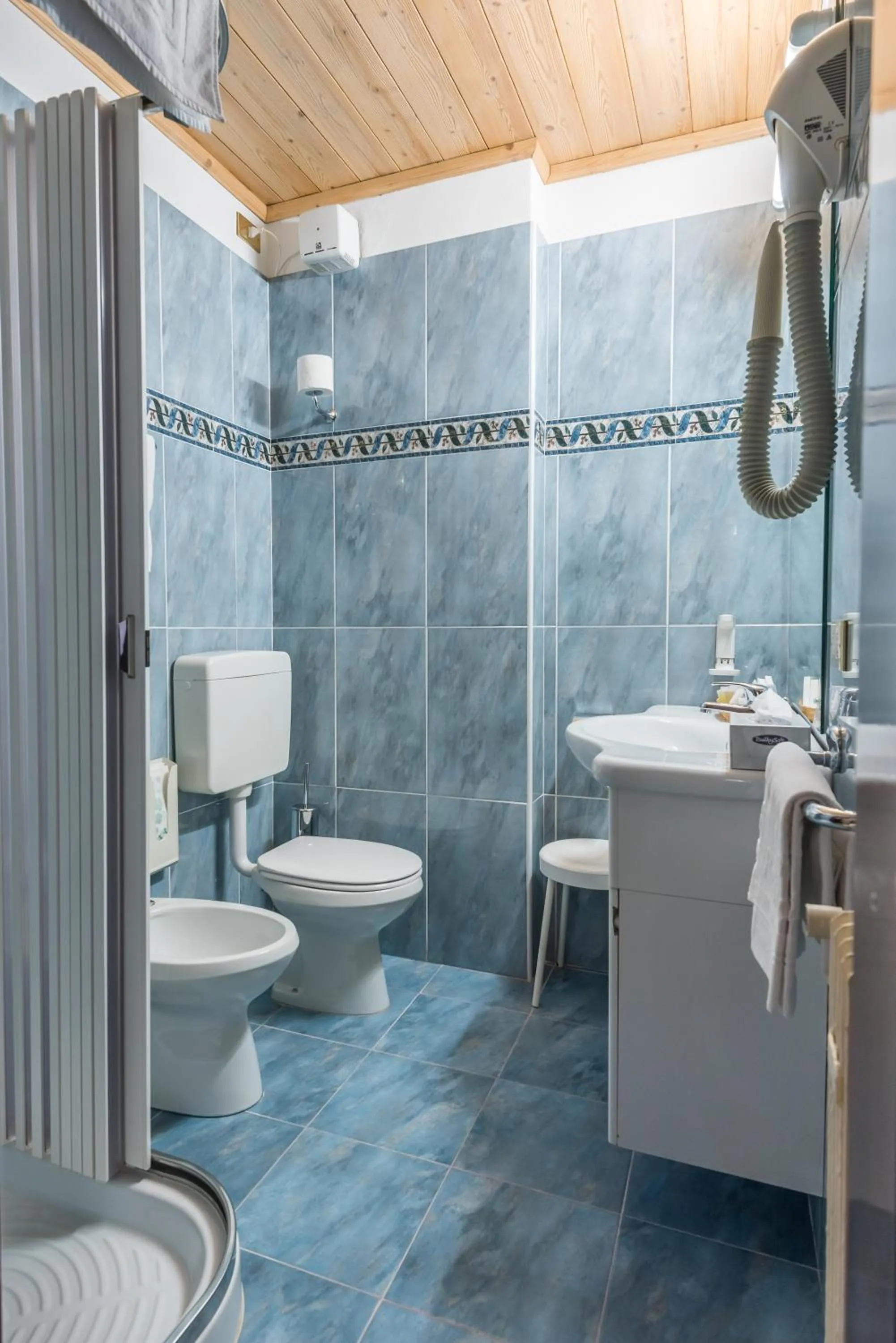 Bathroom in Hotel St. Raphael