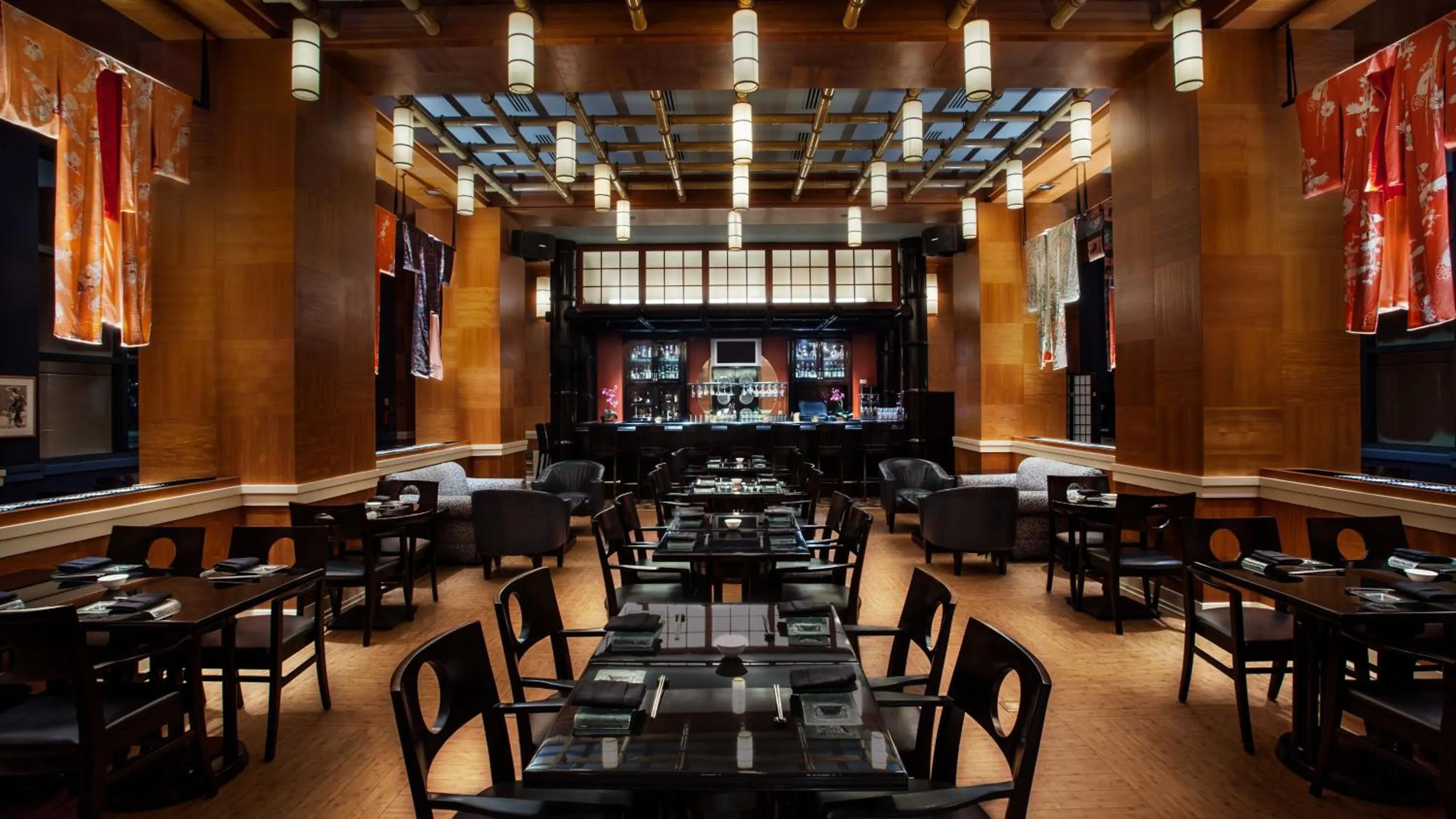 Restaurant/places to eat in Walt Disney World Dolphin