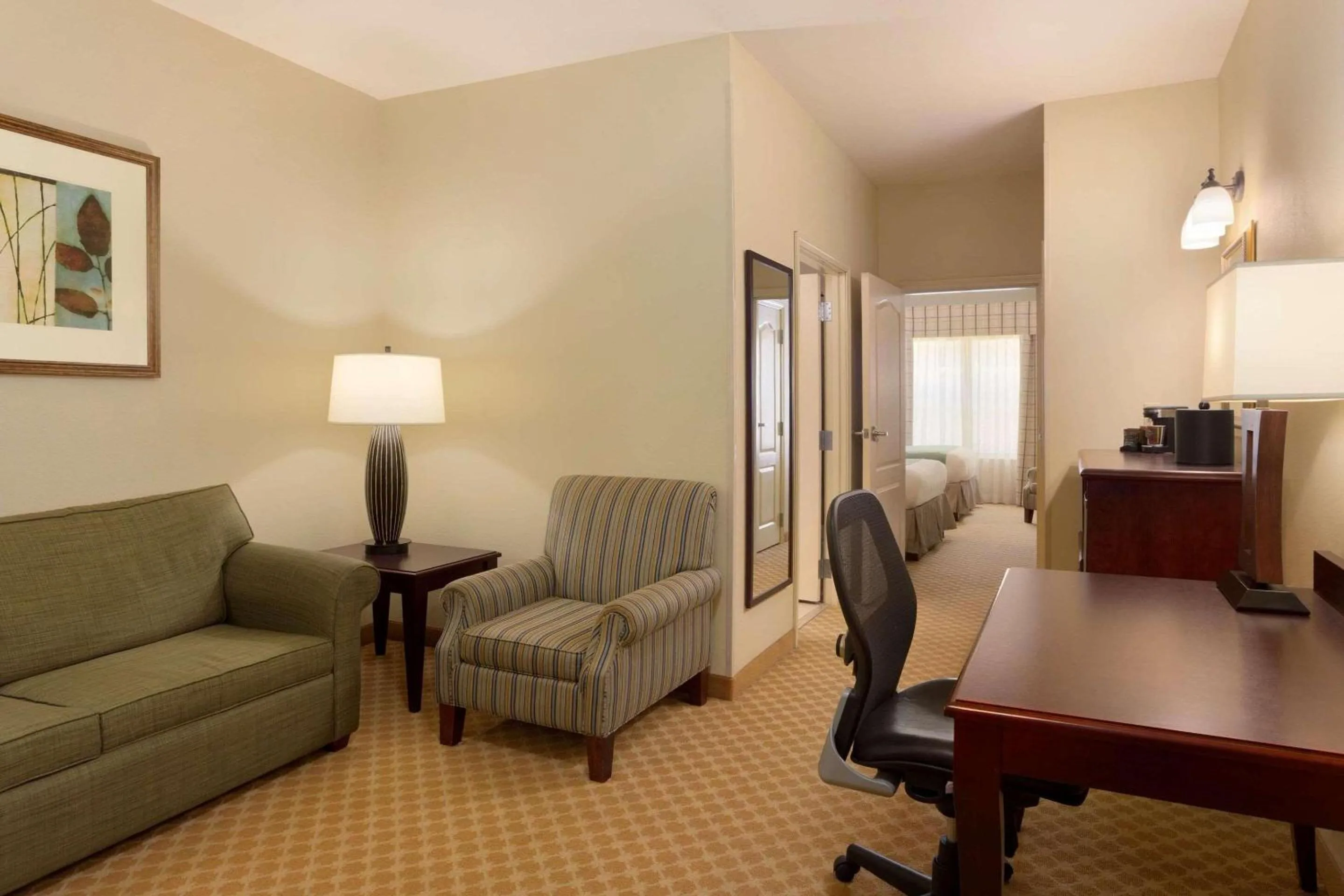 Bedroom in Country Inn & Suites by Radisson, Pineville, LA