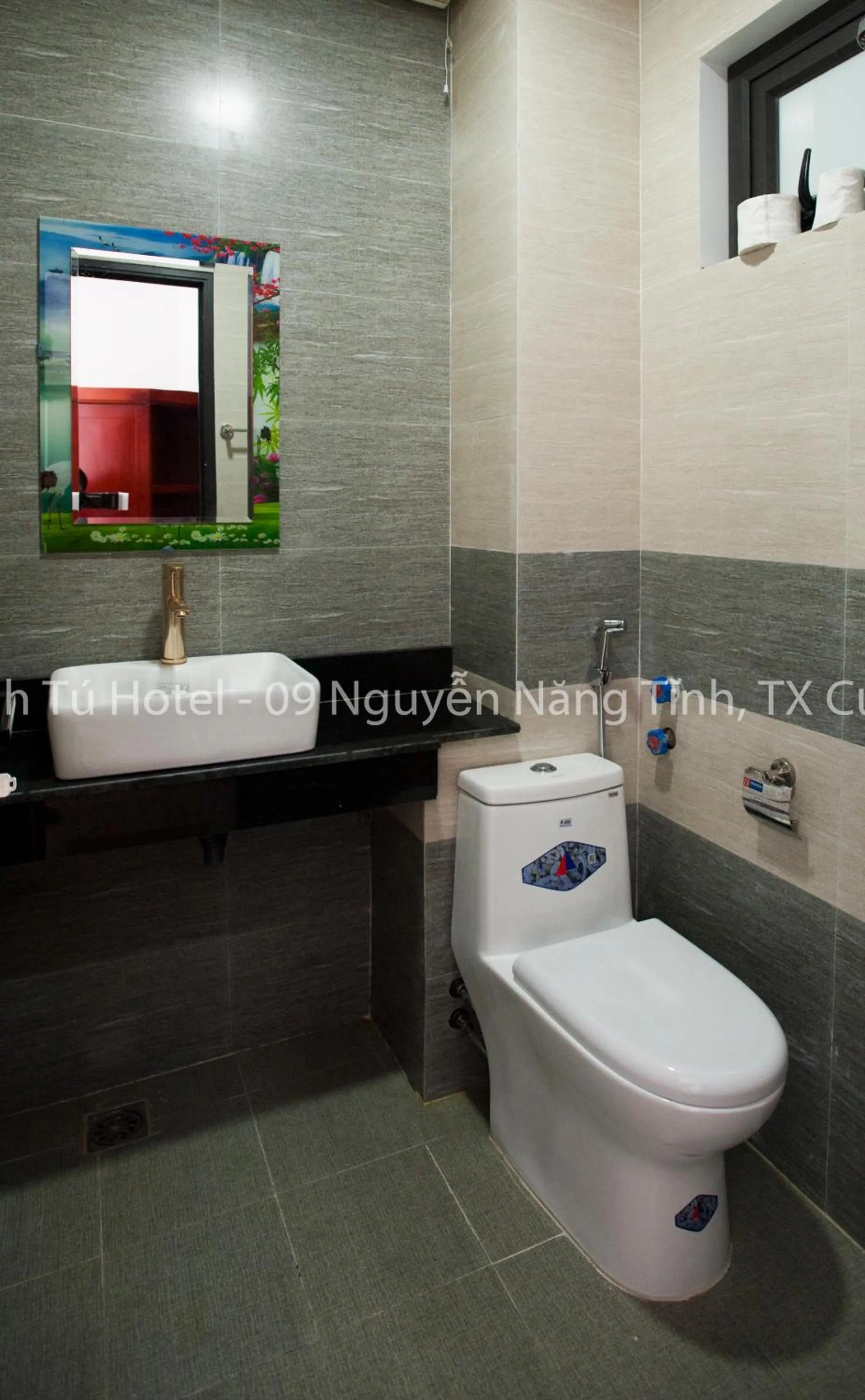 Bathroom in Thanh Tu Hotel
