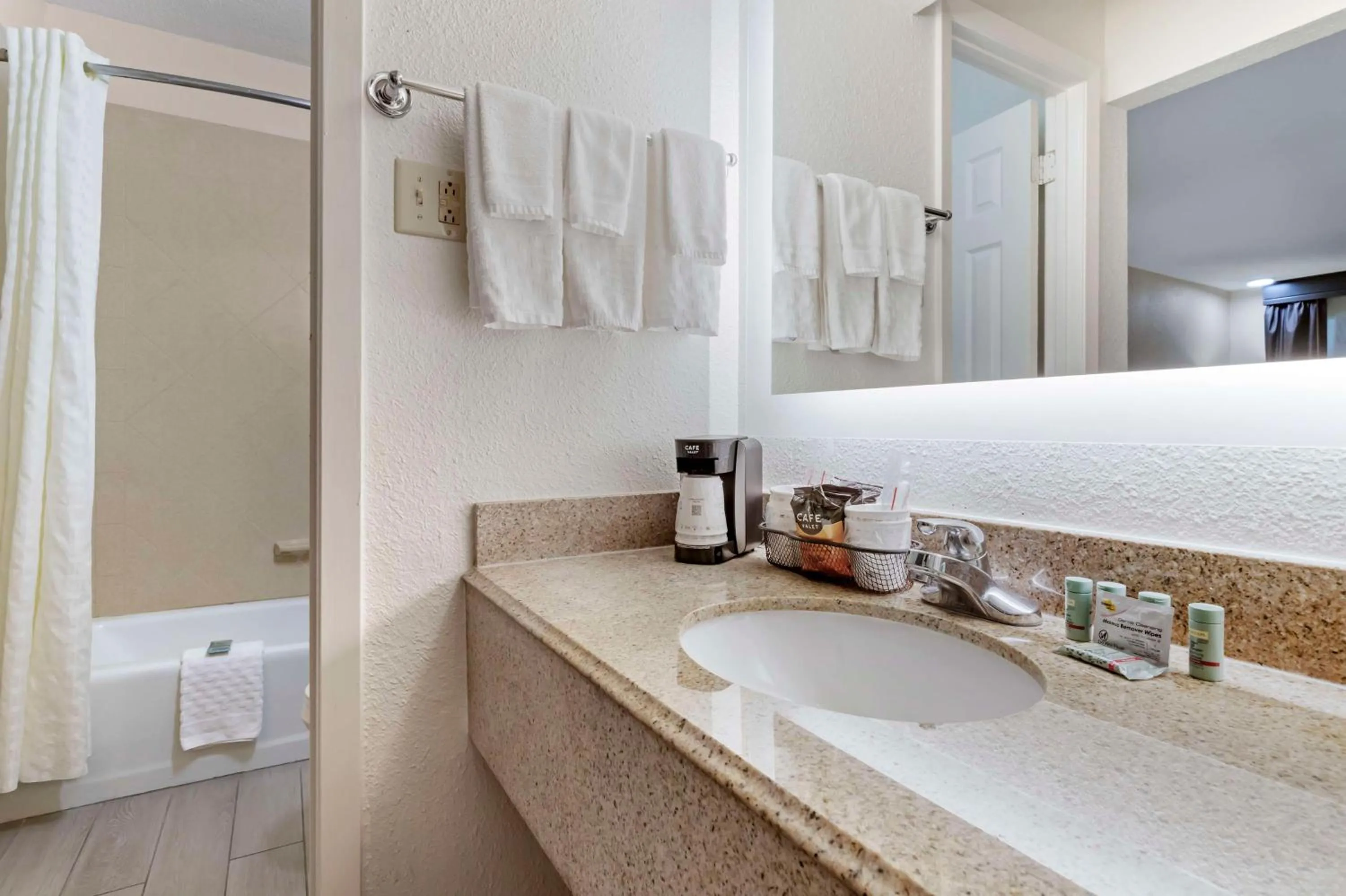 Bathroom in Best Western of Alexandria Inn & Suites & Conference Center