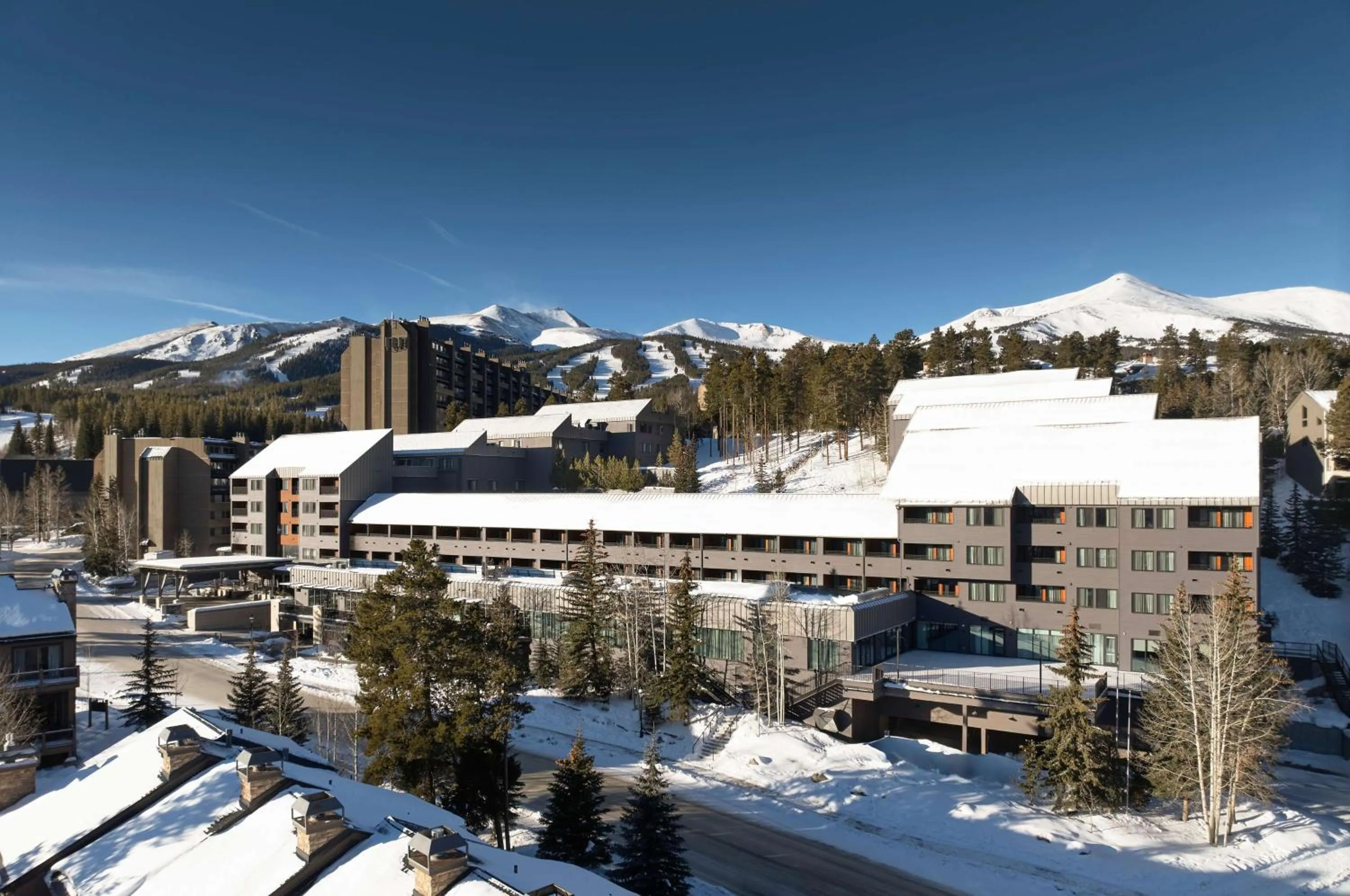 Property building in Hotel Alpenrock Breckenridge, Curio Collection by Hilton