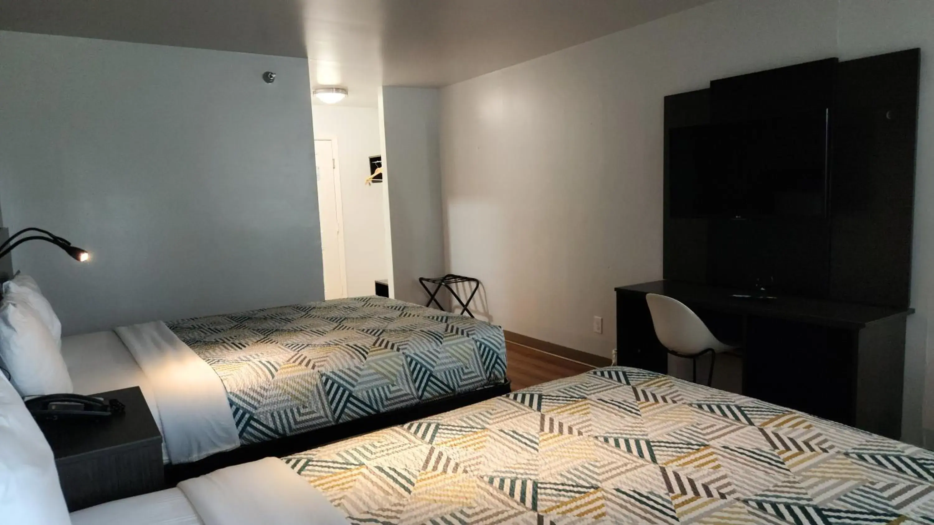 Queen Room with Two Queen Beds - Disability Access - Smoking in Motel 6-Ennis, TX Queen Room with Two Queen Beds - Disability Access - Smoking in Motel 6-Ennis, TX