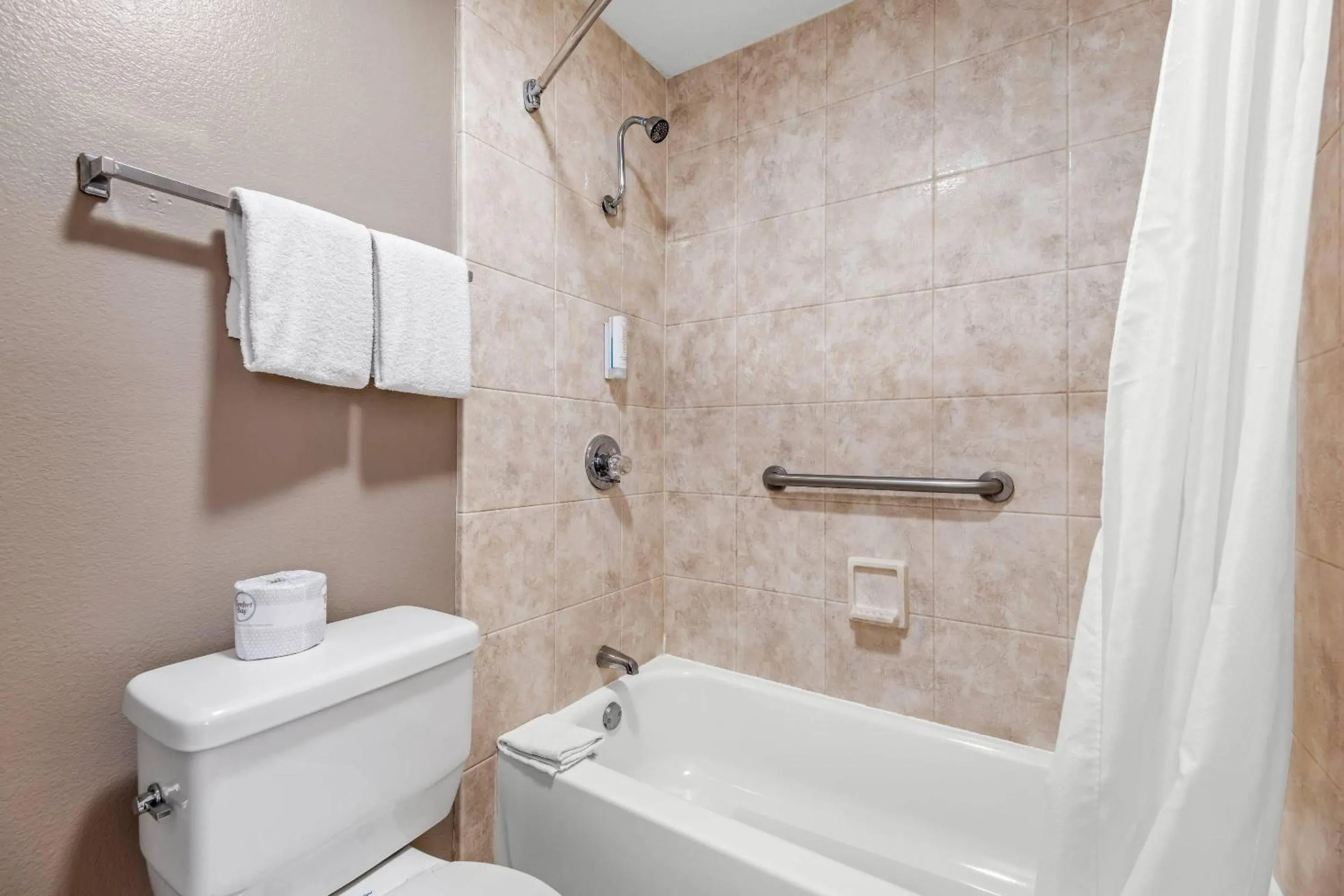 Bedroom in Econo Lodge Childress