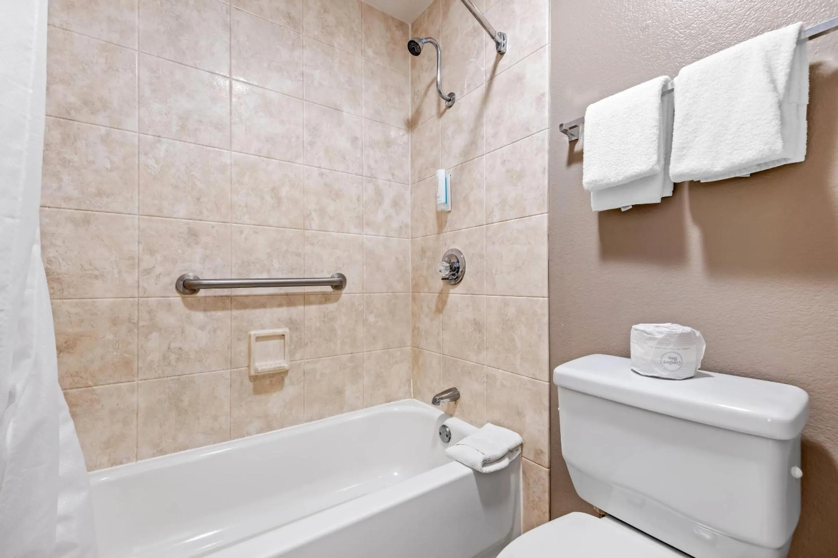 Bedroom in Econo Lodge Childress